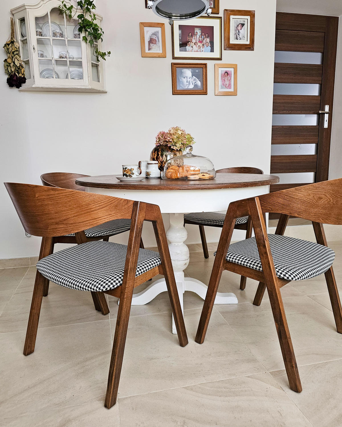 JÍDELNÍ ŽIDLE sada 2 ks Hnědá Yuba - bílá/černá, kompozitní dřevo (56/79/44cm) - Beliani