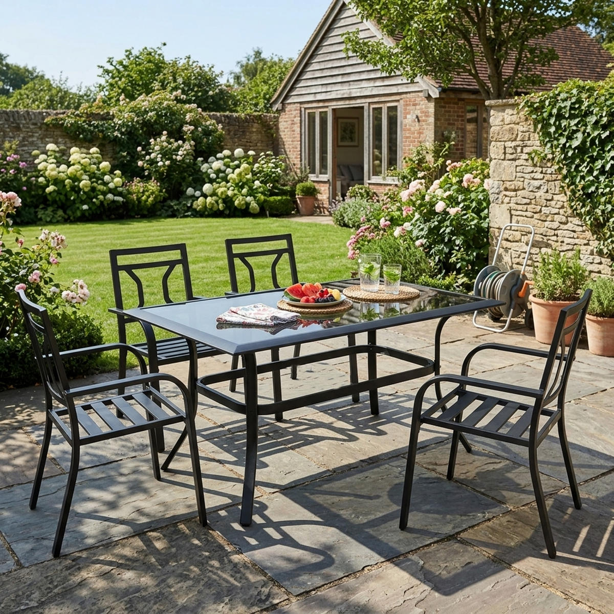 BEISTELLTISCH Ashford - Gestell aus Alu und Stahl, schwarz, Tischplatte Glas grau 61x102x48 cm - Schwarz, Metall (102/61/48cm) - TPFGarden