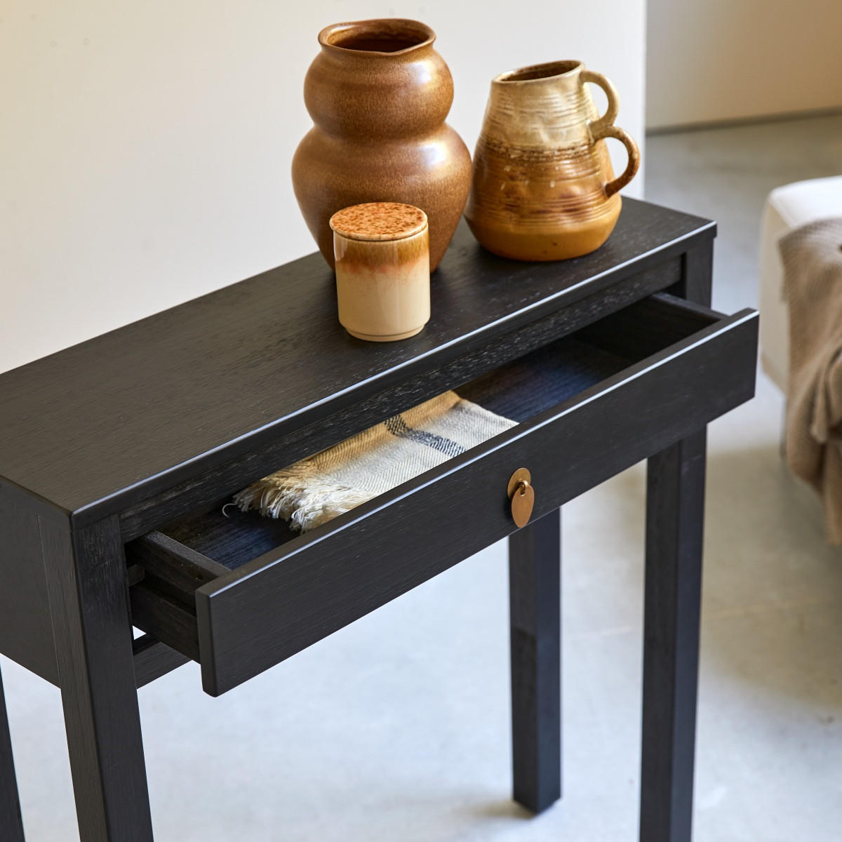 KONSOLENTISCH Zenaka Schwarz aus Pinie - Schwarz, Holz (25/80/80cm) - Tikamoon