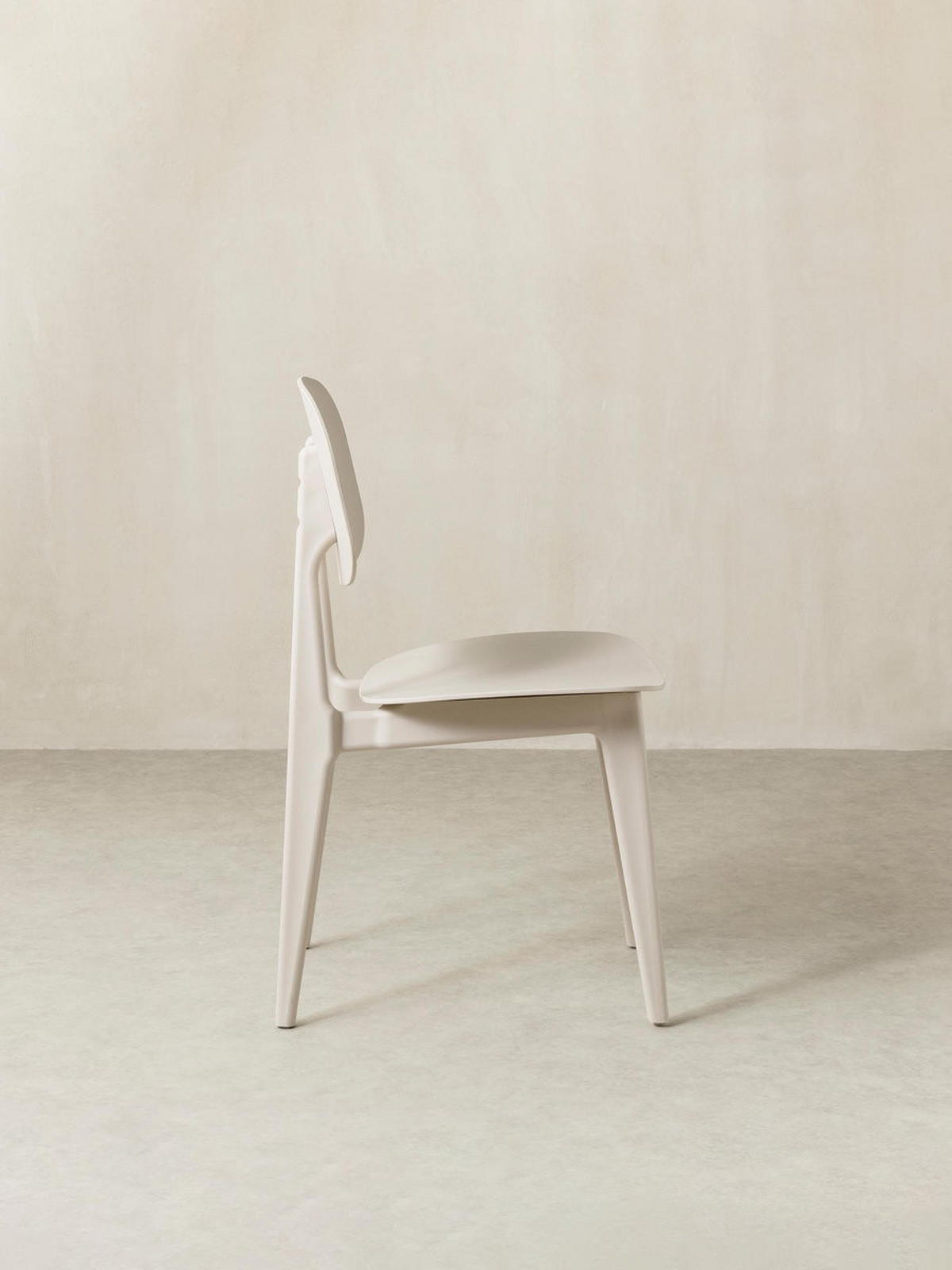 STUHL Helm Beige 43 cm x 82.5 cm - Beige, Kunststoff (43/82/51cm) - Kenay Home