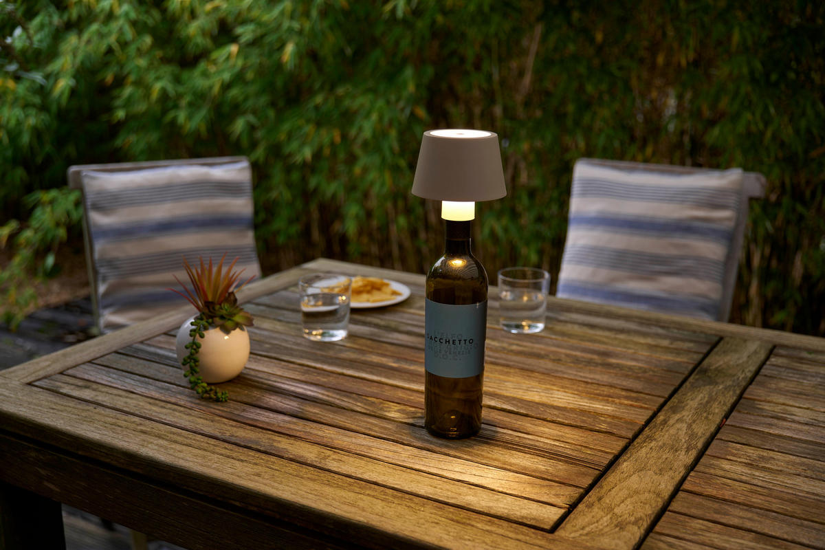 LED-AKKU-TISCHLAMPE - dimmbar mit Touchsensor und warmweißem Licht für Innen und Außen, beige - Beige, Metall (11/11/12.5cm) - Northpoint