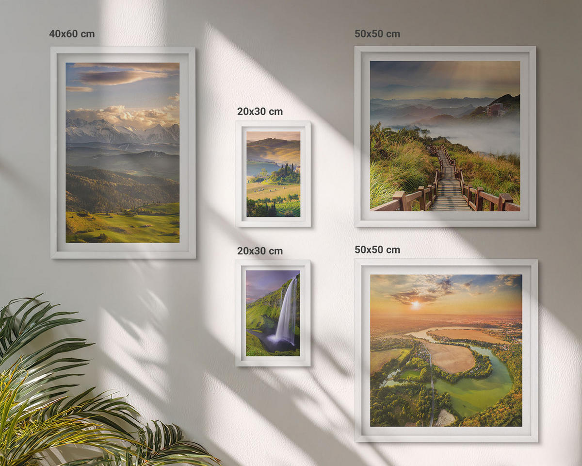 WANDBILDER 5er-Set - 50x50 cm & 20x30 cm & 40x60 cm Weißer Rahmen - Grüne Hügel mit einer Burg - Weiß, Kunststoff (40/60cm) - ArtPrintCave