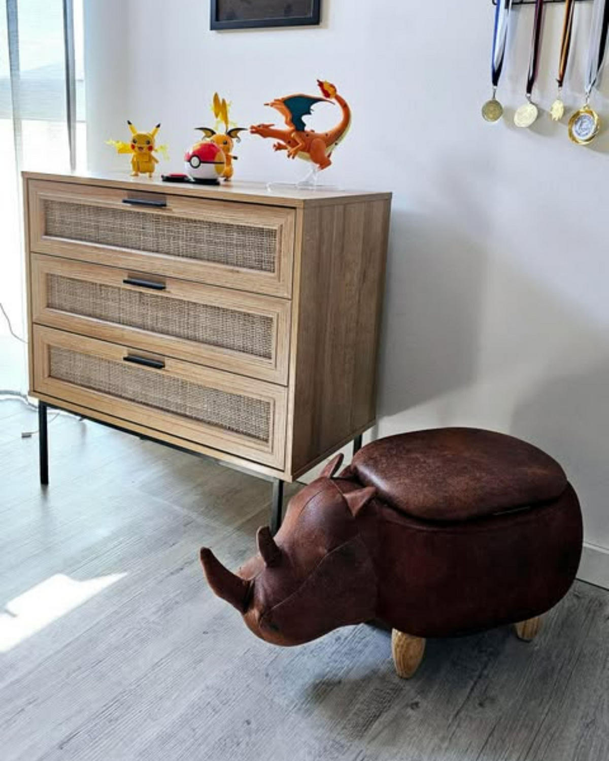 TABURET PENTRU ANIMALE maro deschis Rhino - maro/maro deschis, material plastic (60/35/32cm) - Beliani