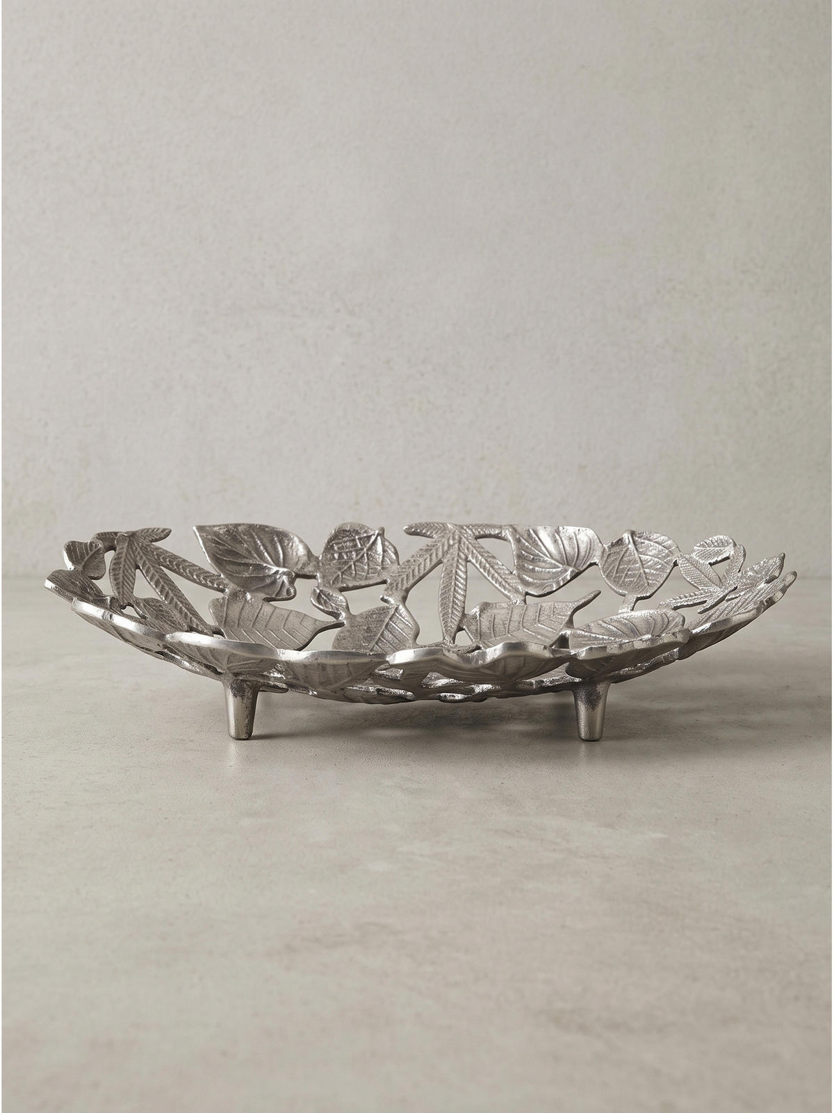 DEKOSCHALE RECANATI, Aluminium, handgefertigt, Silber, 49 x 31 x 8 cm - Silberfarben, Metall (8cm) - KADIMA DESIGN