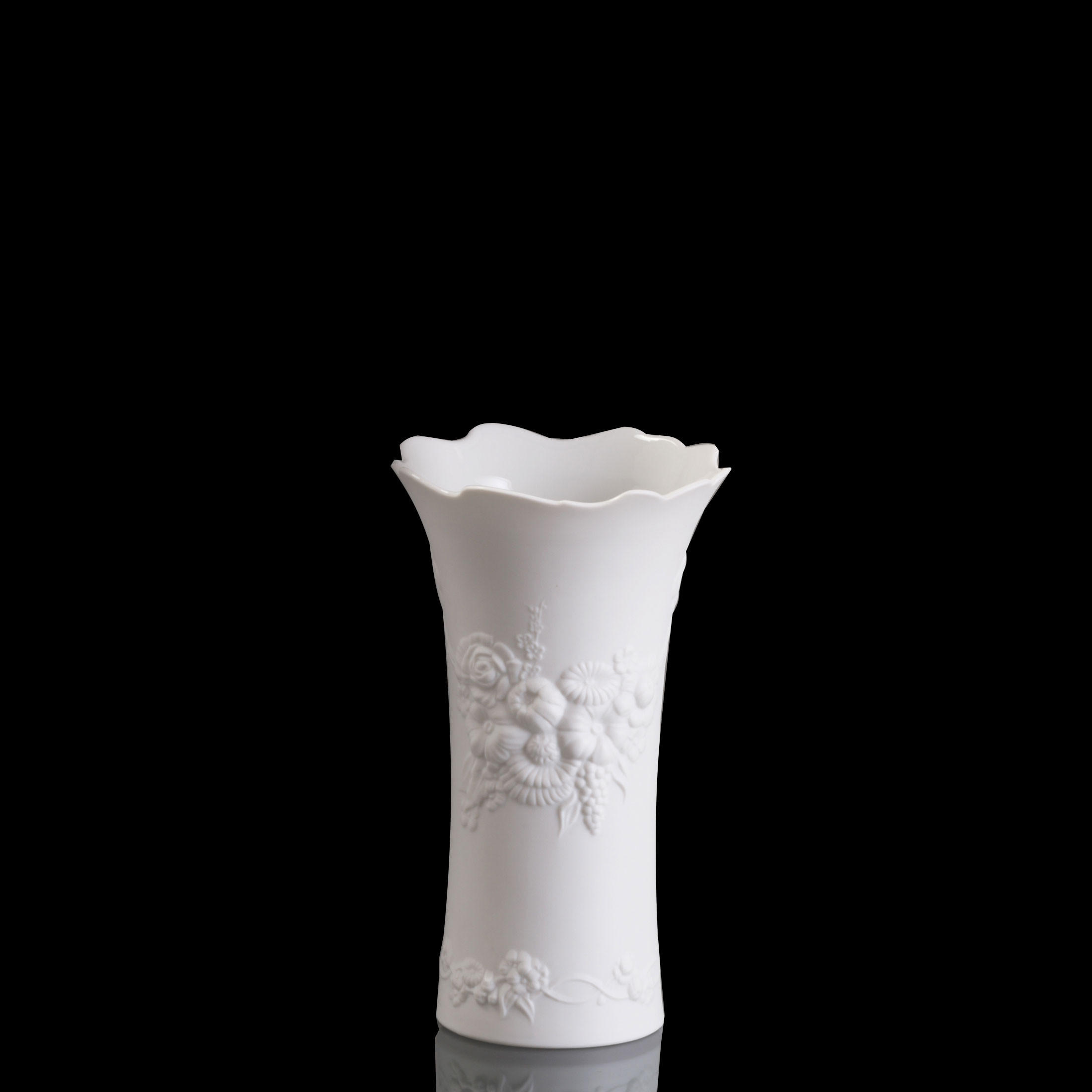 BLUMENVASE Flora Vase, Porzellan, Weiß, 18 cm - Weiß, Keramik (18cm) - Goebel