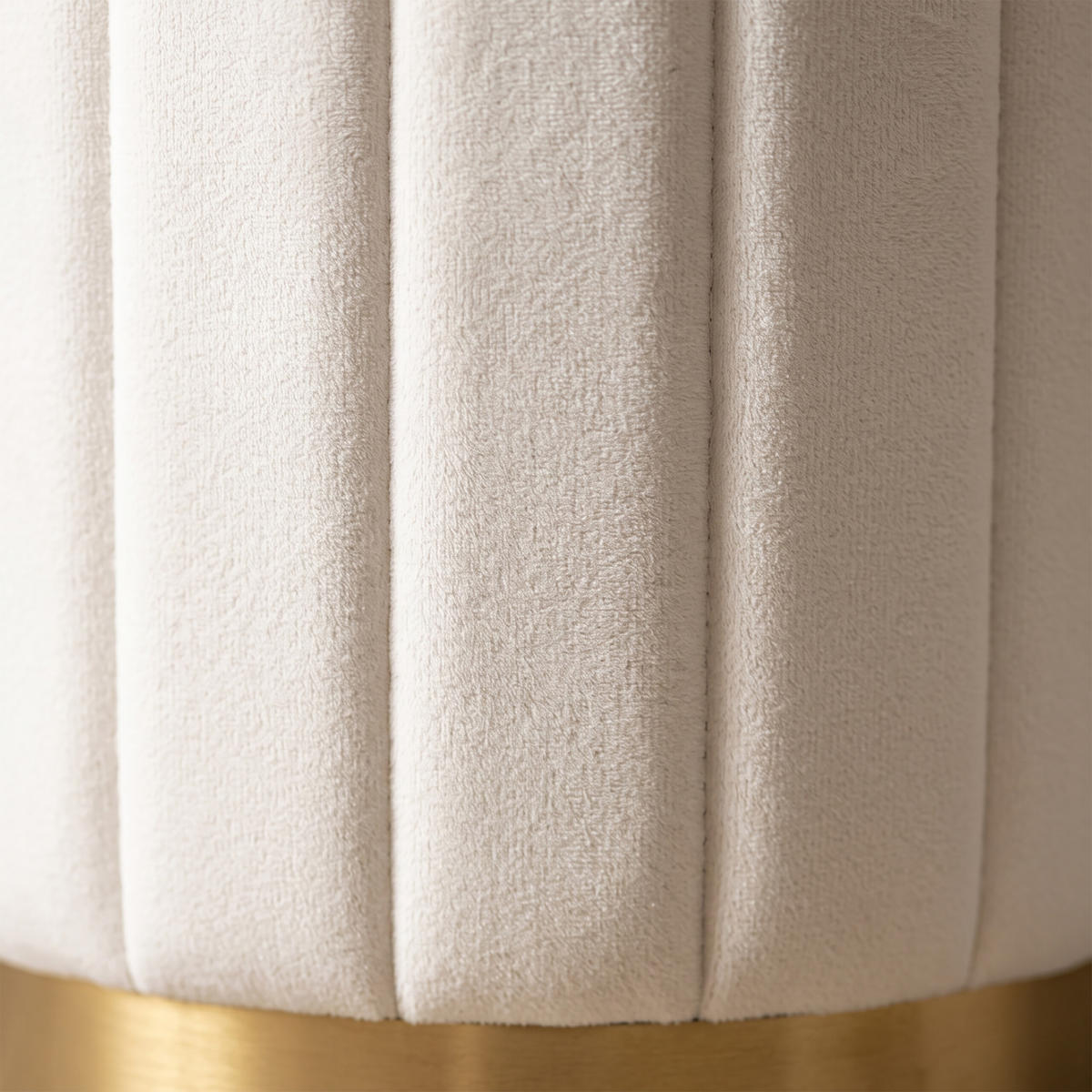 HOCKER Weiß Samt mit Stauraum rund goldfarbener Metallsockel - Weiß, Holzwerkstoff/Textil (32/42/32cm) - Relaxdays