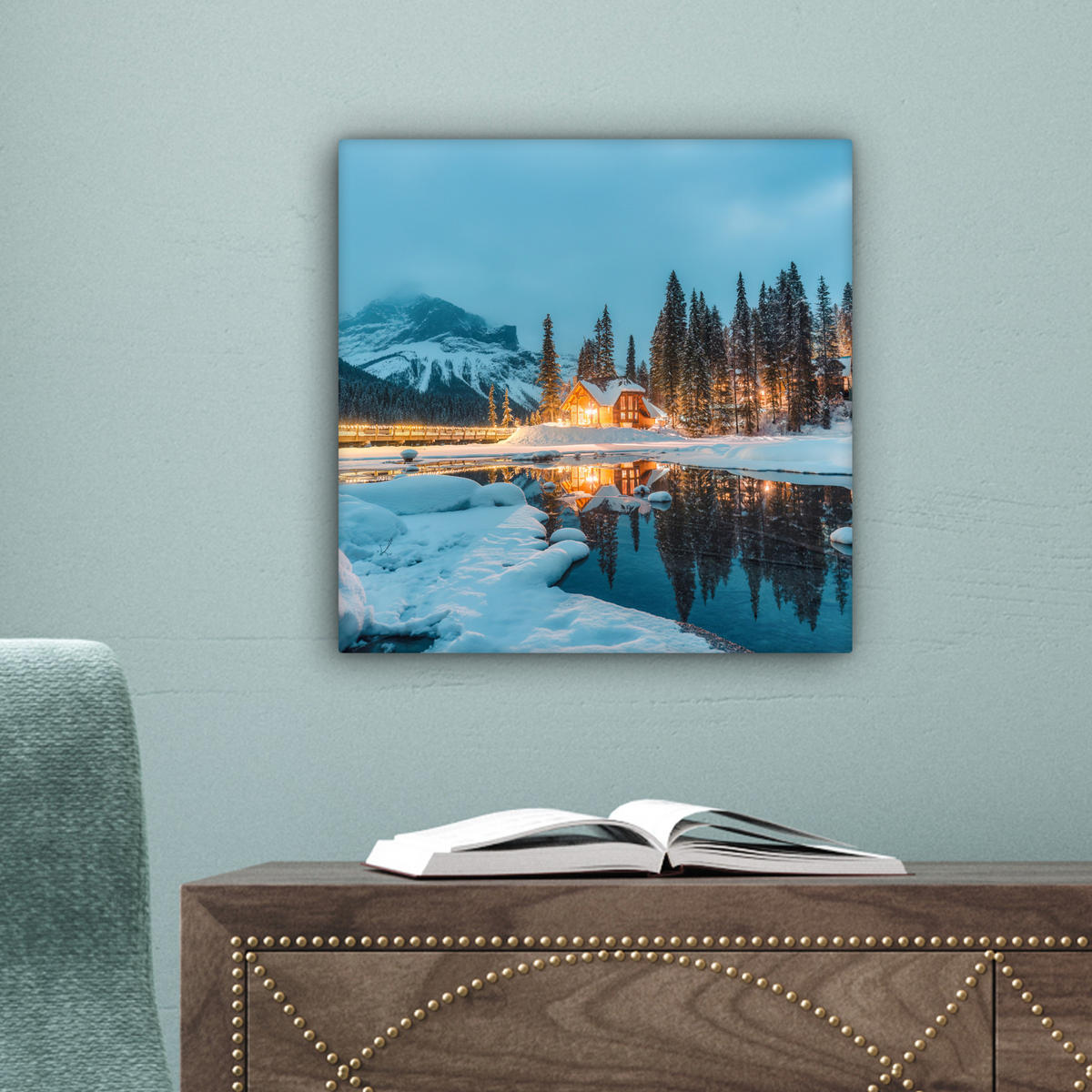 LEINWANDBILD Winterlandschaft - Natur - Haus - Berge - Schnee Deko Wohnzimmer 20x20 cm - Hellblau, Textil (20/20cm) - MuchoWow