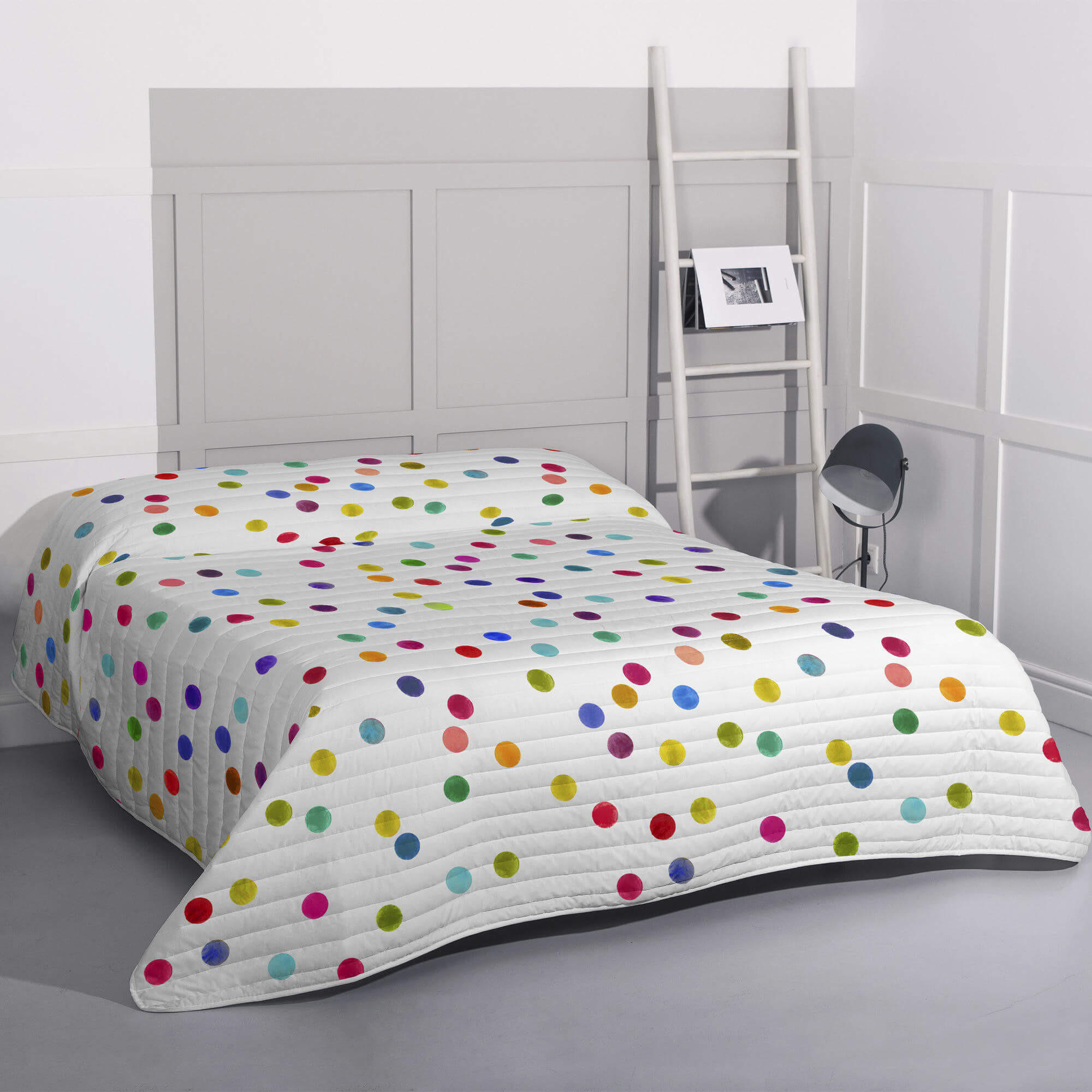 TAGESDECKE confetti 240x260 cm (bett 135/140/150) mehrfarbig - Multicolor, Textil (240/260cm) - Happy Friday