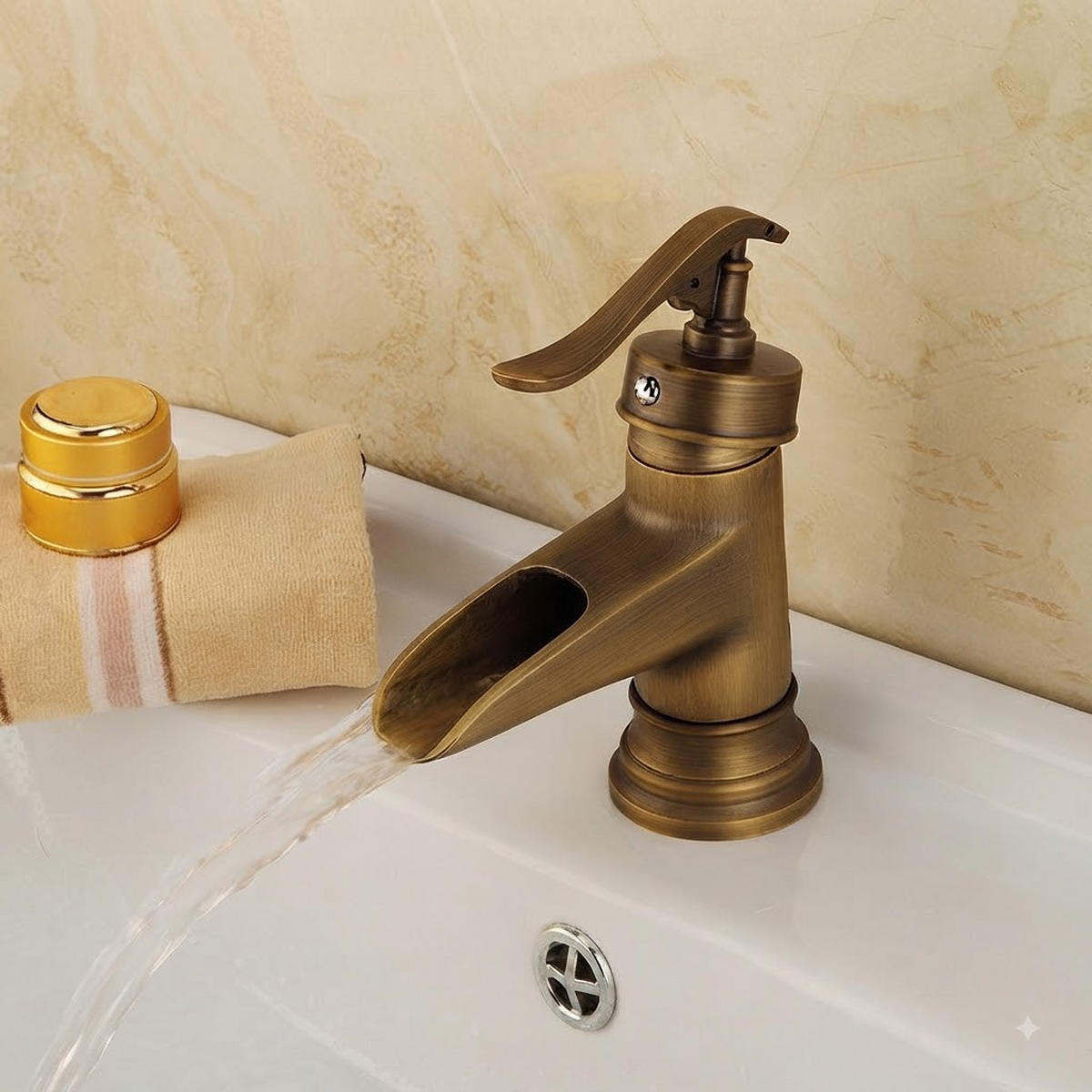 BADEZIMMERARMATUR, 18.5 x 10.5 cm, gold - Goldfarben, Metall (30/15/20cm) - Vallsero