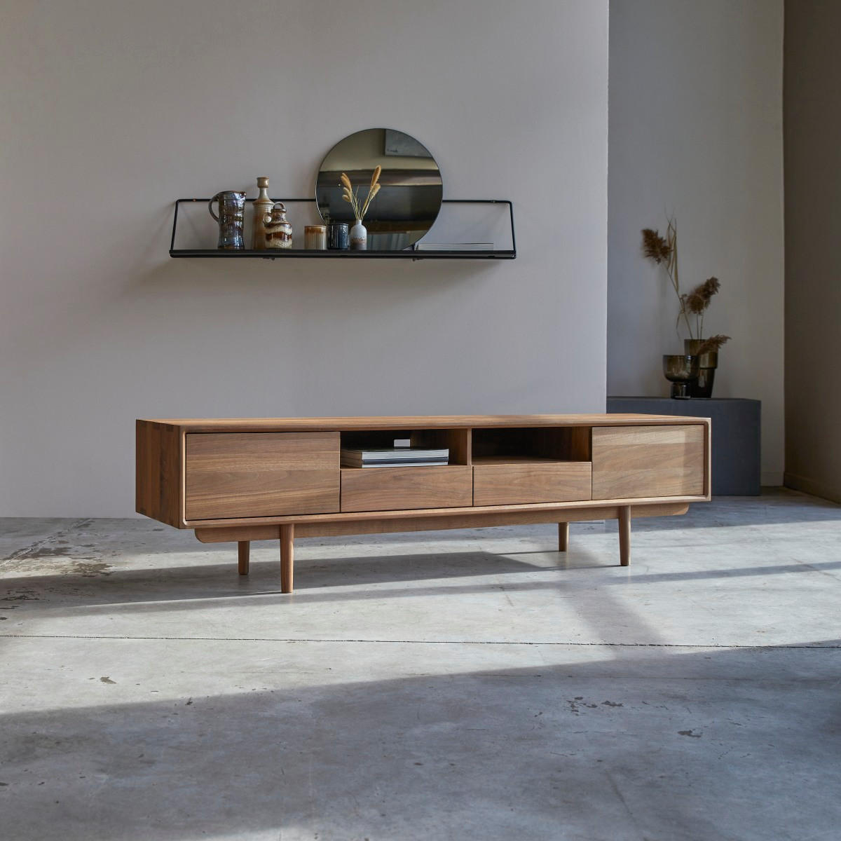 TV-SCHRANK Ellie Dunkelbraun aus Walnuss - Dunkelbraun, Holz (180/46/40cm) - Tikamoon