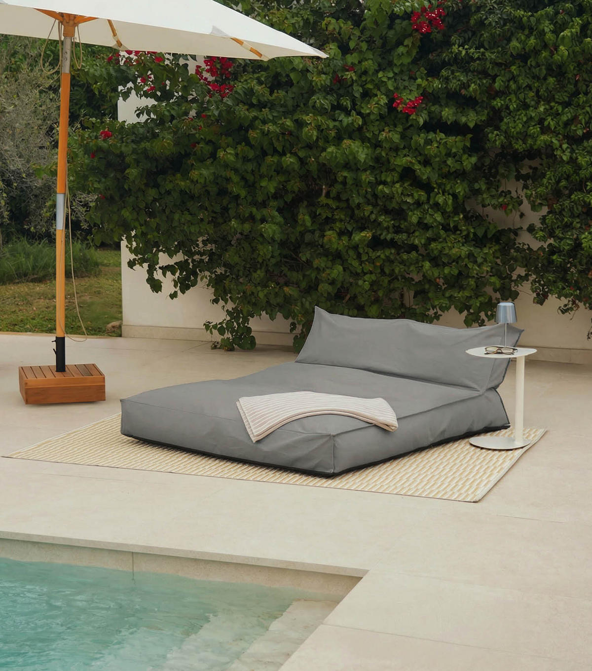 OOUTDOOR-LOUNGE Das Daybed - Dunkelgrau, Textil (130/55/150cm) - Mokebo