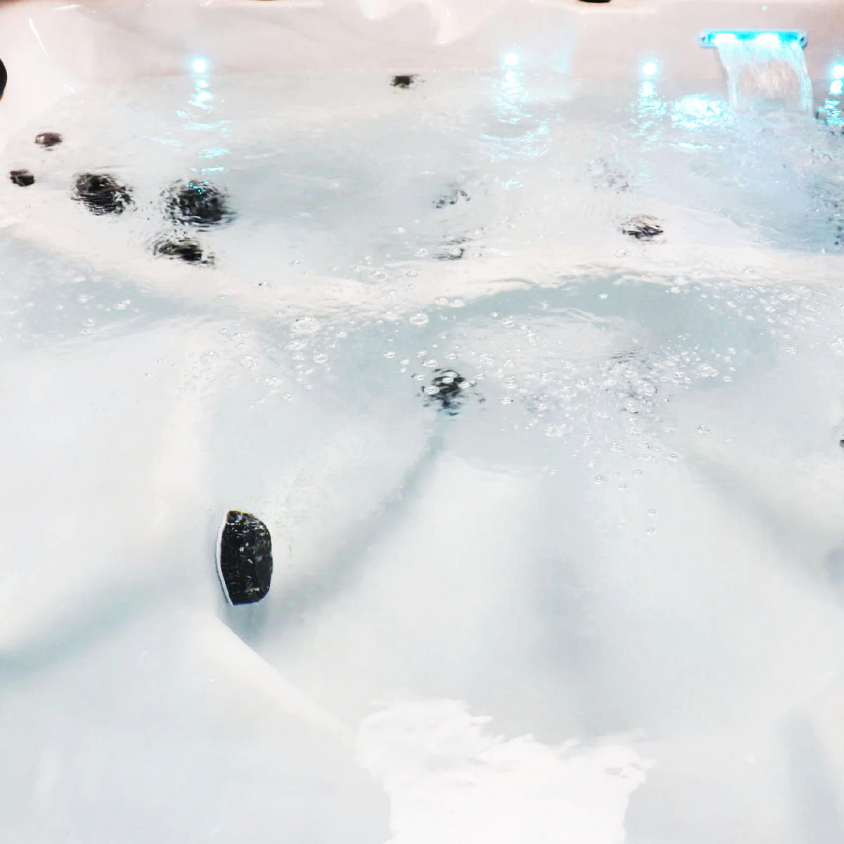 WHIRLPOOL Thunder Bay UV Whirlpool - Weiß Hochglanz, Kunststoff (219/82/219cm) - Canadian Spa Company