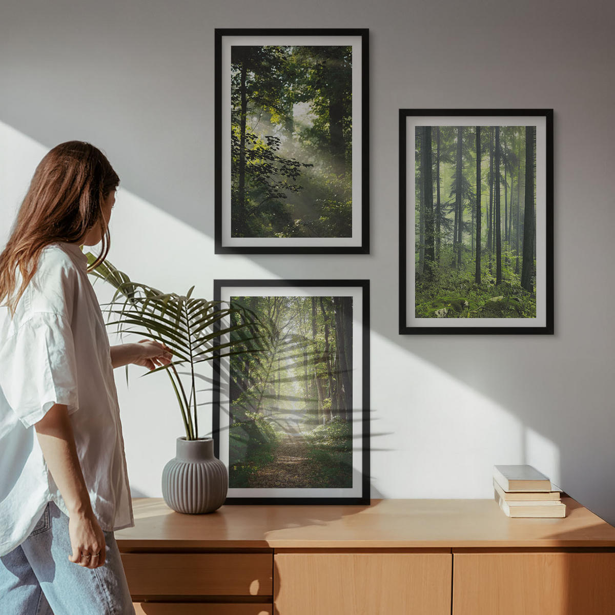 BILDER SET 3er Set - 40x60 cm Schwarzer Rahmen - Grüne Wälder mit Lichtstrahlen - Schwarz, Kunststoff (40/60cm) - TULUP