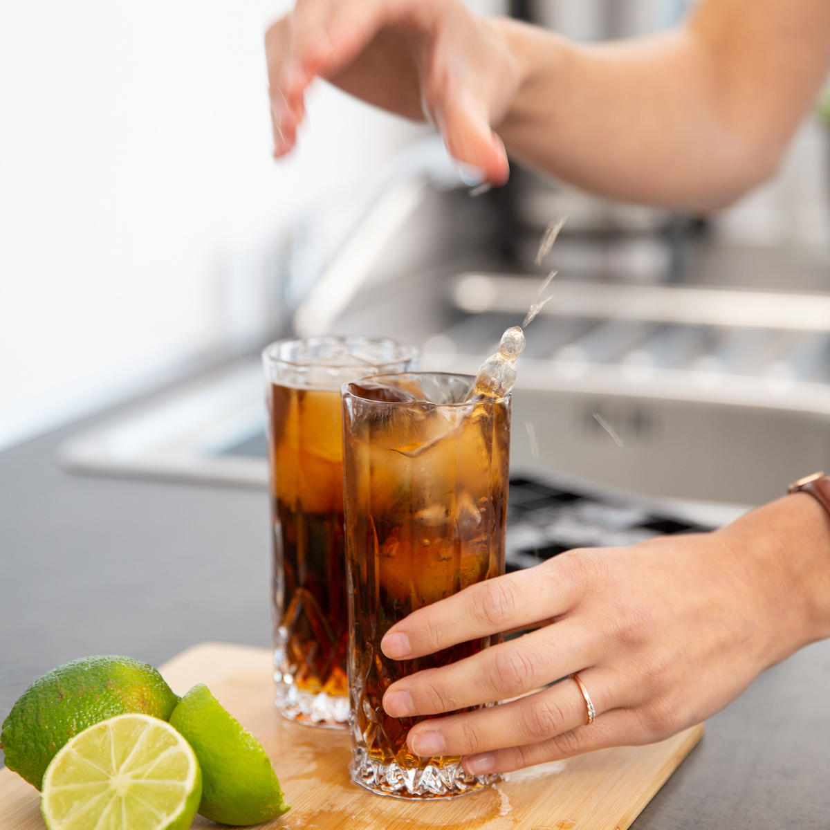 EISWÜRFELFORM - Schwarz, Kunststoff (19.5/3.7/12.5cm) - Relaxdays