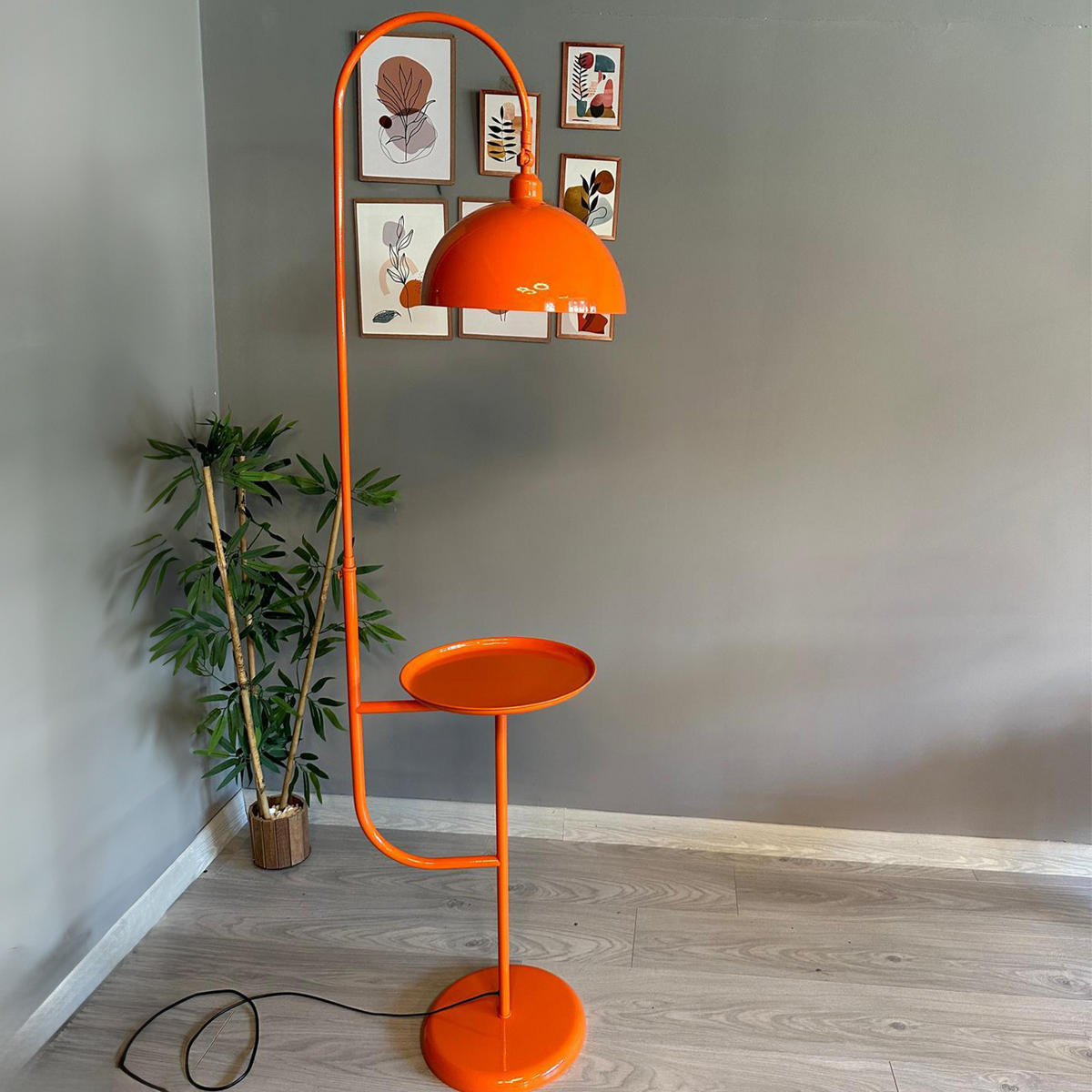 STEHLAMPE Gorkiede aus Metall mit Dimmer und Ablage - Orange, Metall (37/37/170cm) - Bamyum