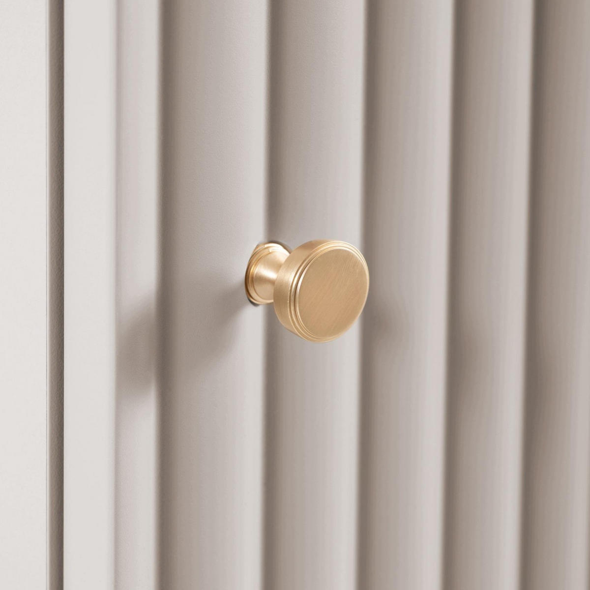 HÄNGESCHRANK BELLO geriffelt Kaschmir matt 35/68/27 cm - Kaschmir, Holzwerkstoff/Metall (35/68/27.2cm) - Rodan