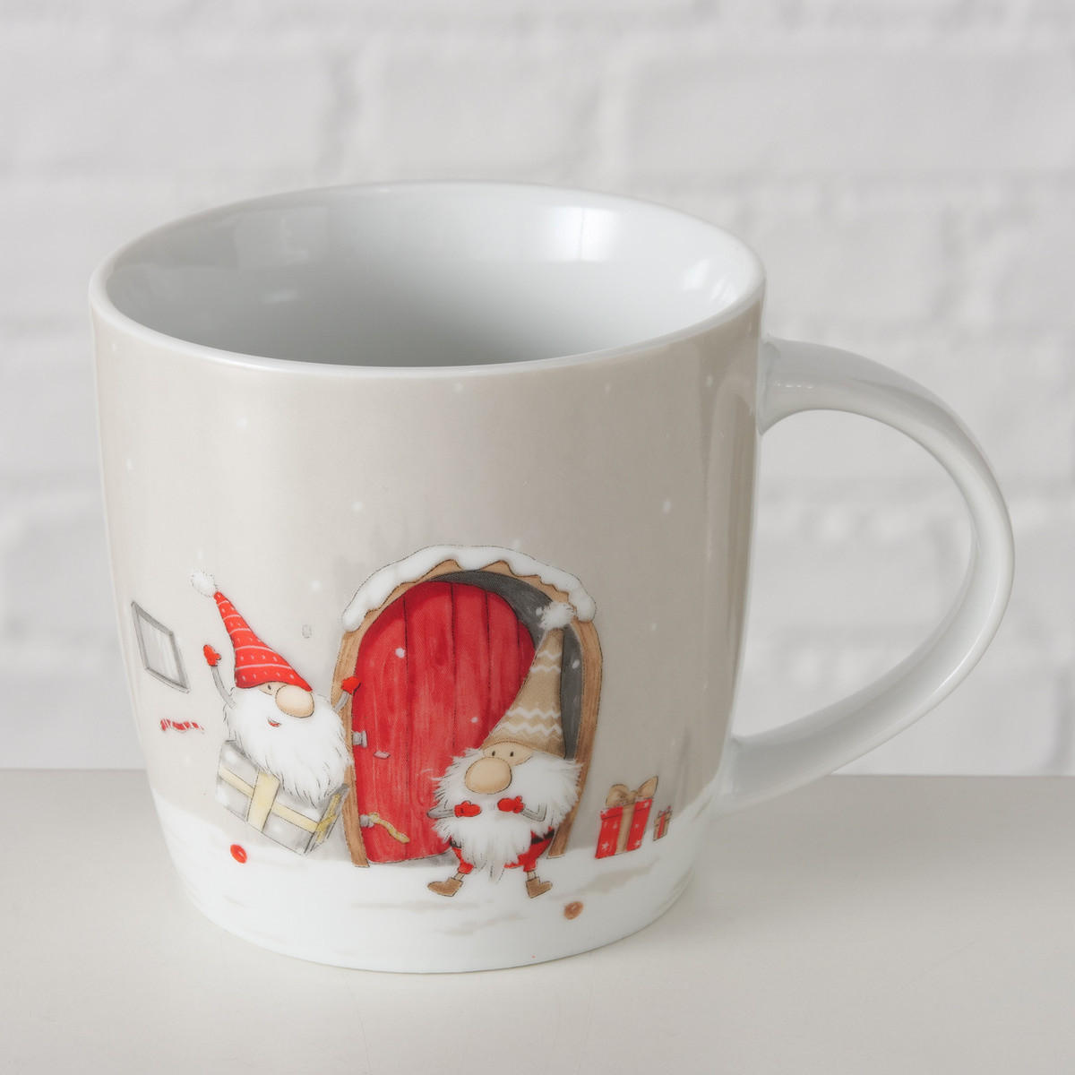 BECHER mit Wichtelmännchen Fiete 330 ml 12,5/8,7/8,7 cm - Beige, Keramik (8.7/8.7/12.5cm) - Boltze Home