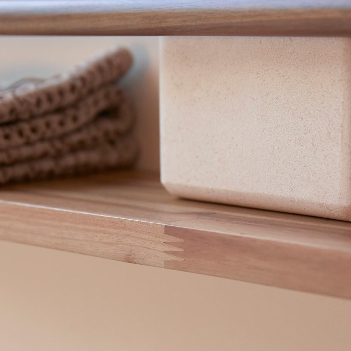 BADREGAL Lila Natur aus Akazie - Naturfarben, Holz (60/14/14cm) - Tikamoon