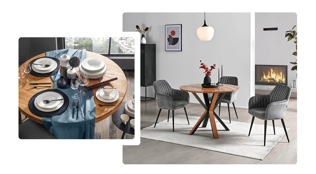 Runder Holztisch mit grauem Läufer, gedeckt mit weißem Geschirr und Gläsern neben einem Esszimmer mit rundem Holztisch, grauen Stühlen, Teppich, Kamin und moderner Wanddekoration