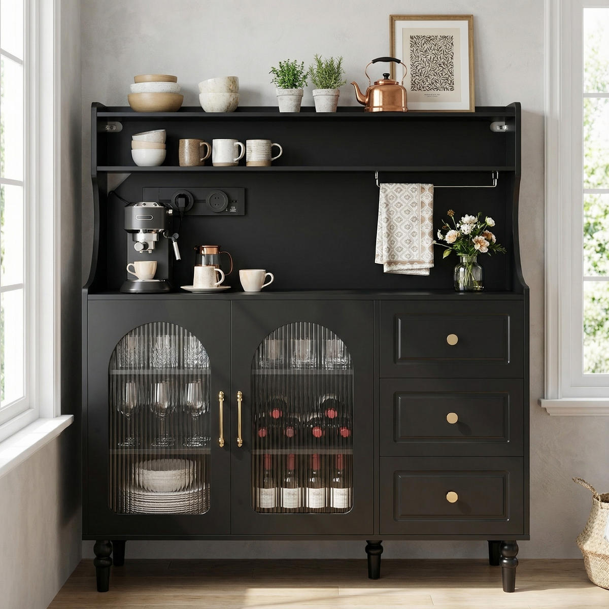 SIDEBOARD in Schwarz mit Steckdose - Schwarz, Holzwerkstoff (120/139/40cm) - Urban Meuble