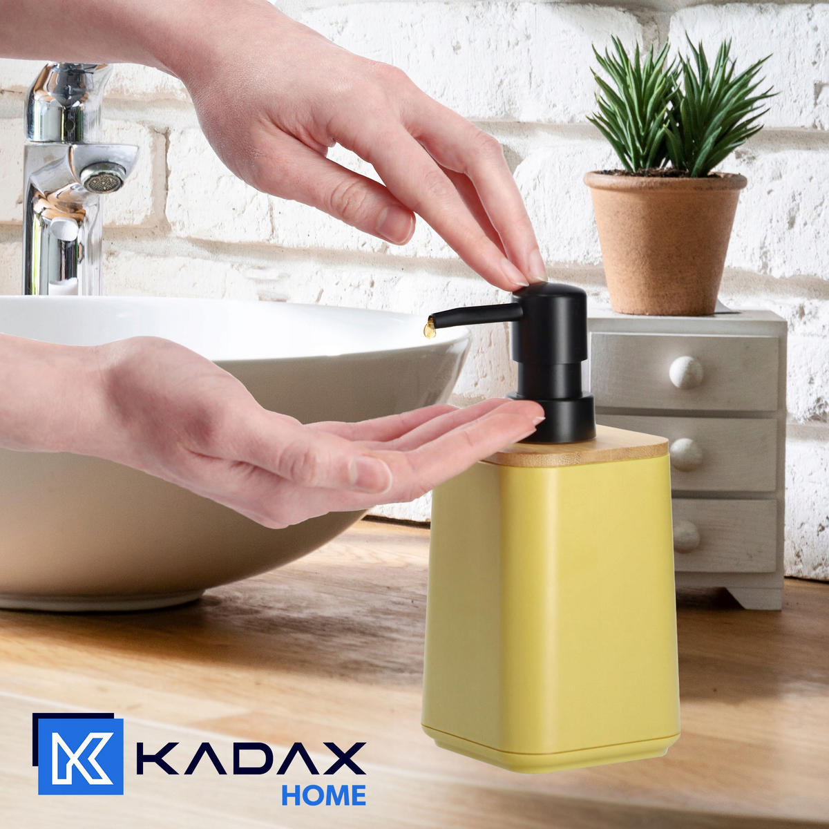 SEIFENSPENDER mit Pumpe, gelb - Gelb, Kunststoff (7.3/16.2/7.3cm) - KADAX