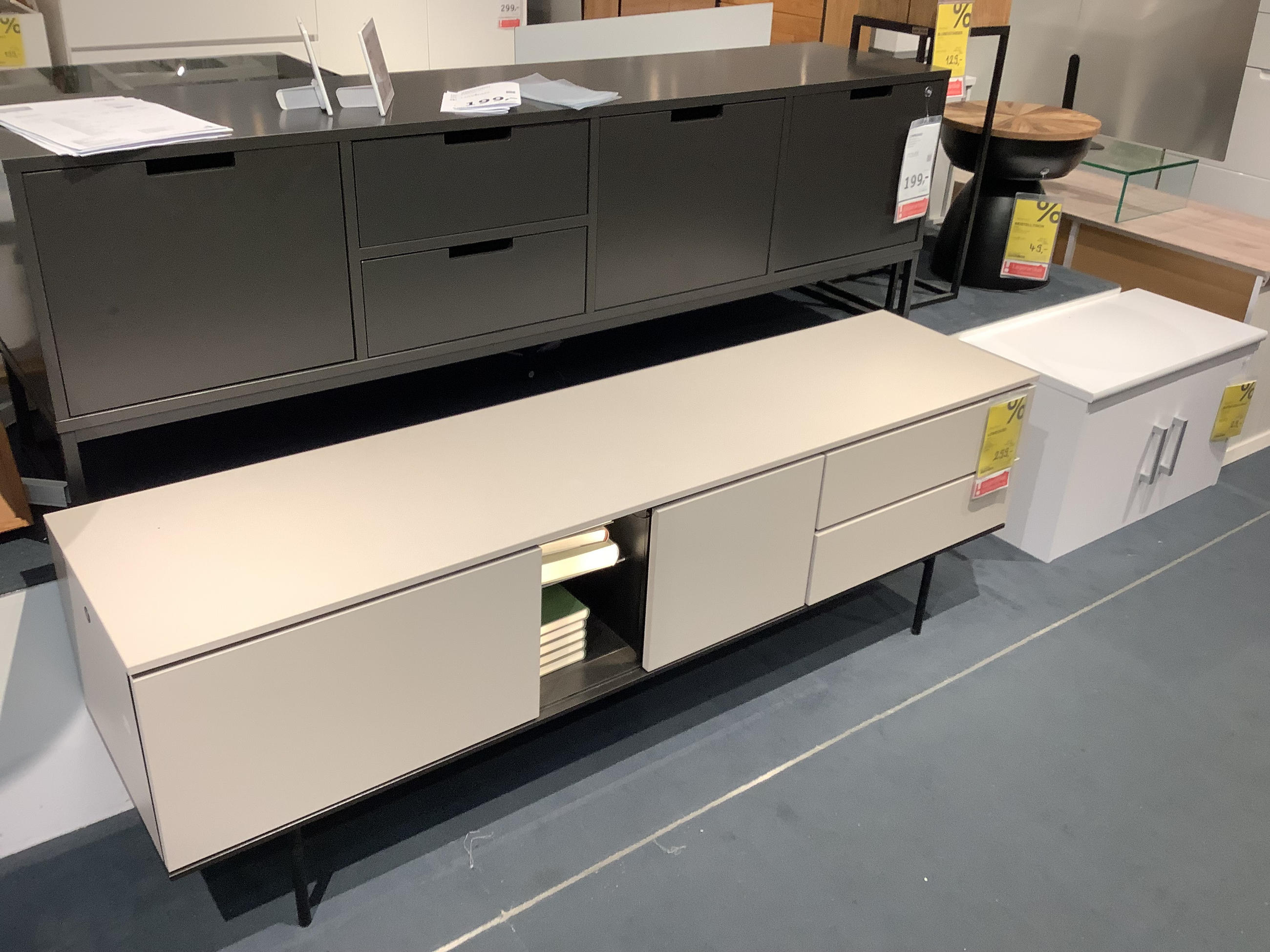 Lowboard Kasano - Voleo