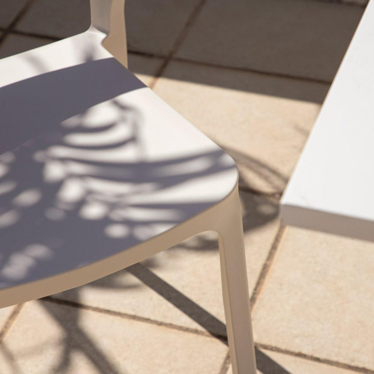 STUHL FÜR DRAUSSEN Serin Beige 48 cm x 76 cm - Beige, Kunststoff (48/76/52cm)