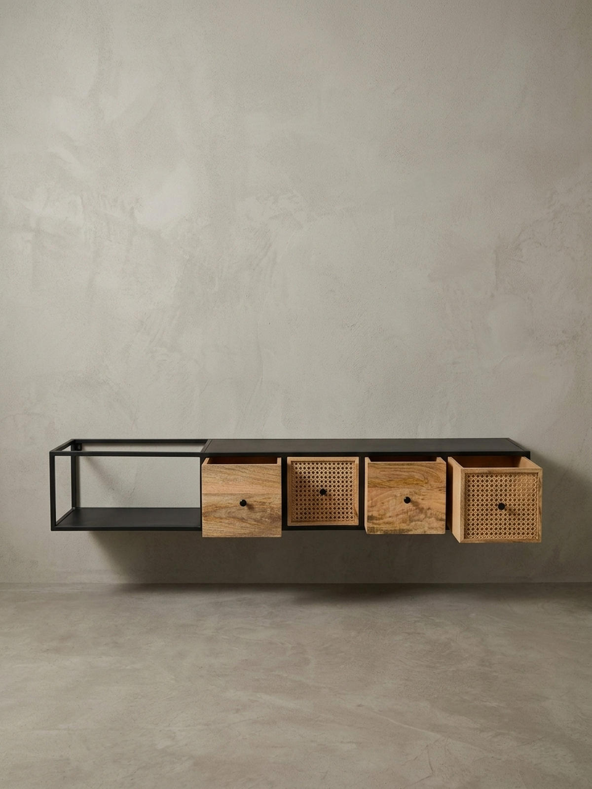 LOWBOARD Hängend Mango Massivholz Metall Modern Stil mit Schubladen und Rattan-Fronten - Schwarz, Holz/Metall (150/25/35cm) - KADIMA DESIGN