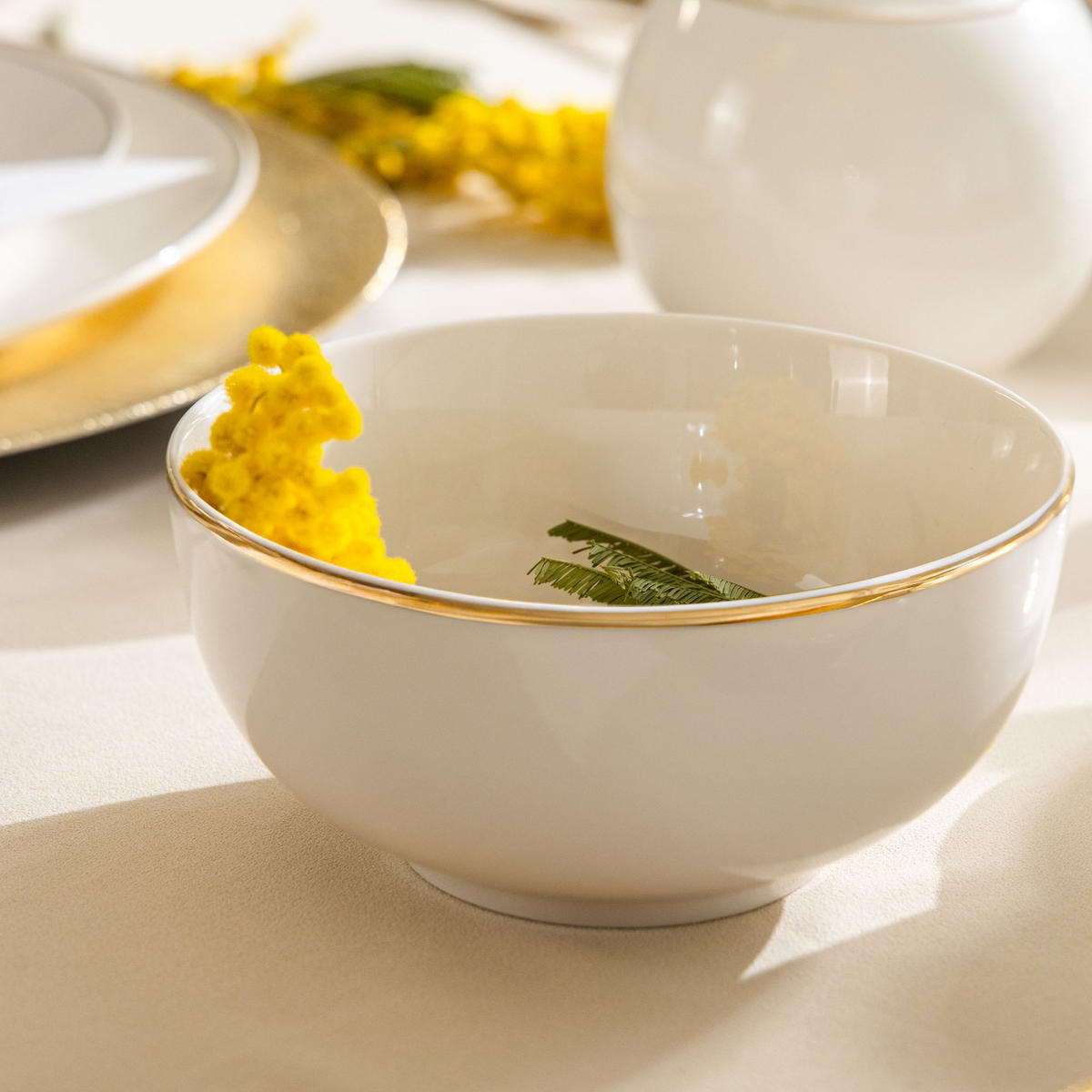 FRÜHSTÜCKSGESCHIRRSET AD BELLA, 20-tlg - Ecru/Goldfarben, Keramik (20/12.5/20cm) - KONSIMO®