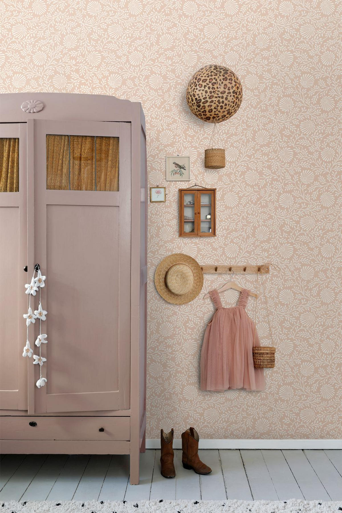 TAPETE Blumenmuster 50 x 900 cm - Pink, Papier (50/900cm) - ESTAhome