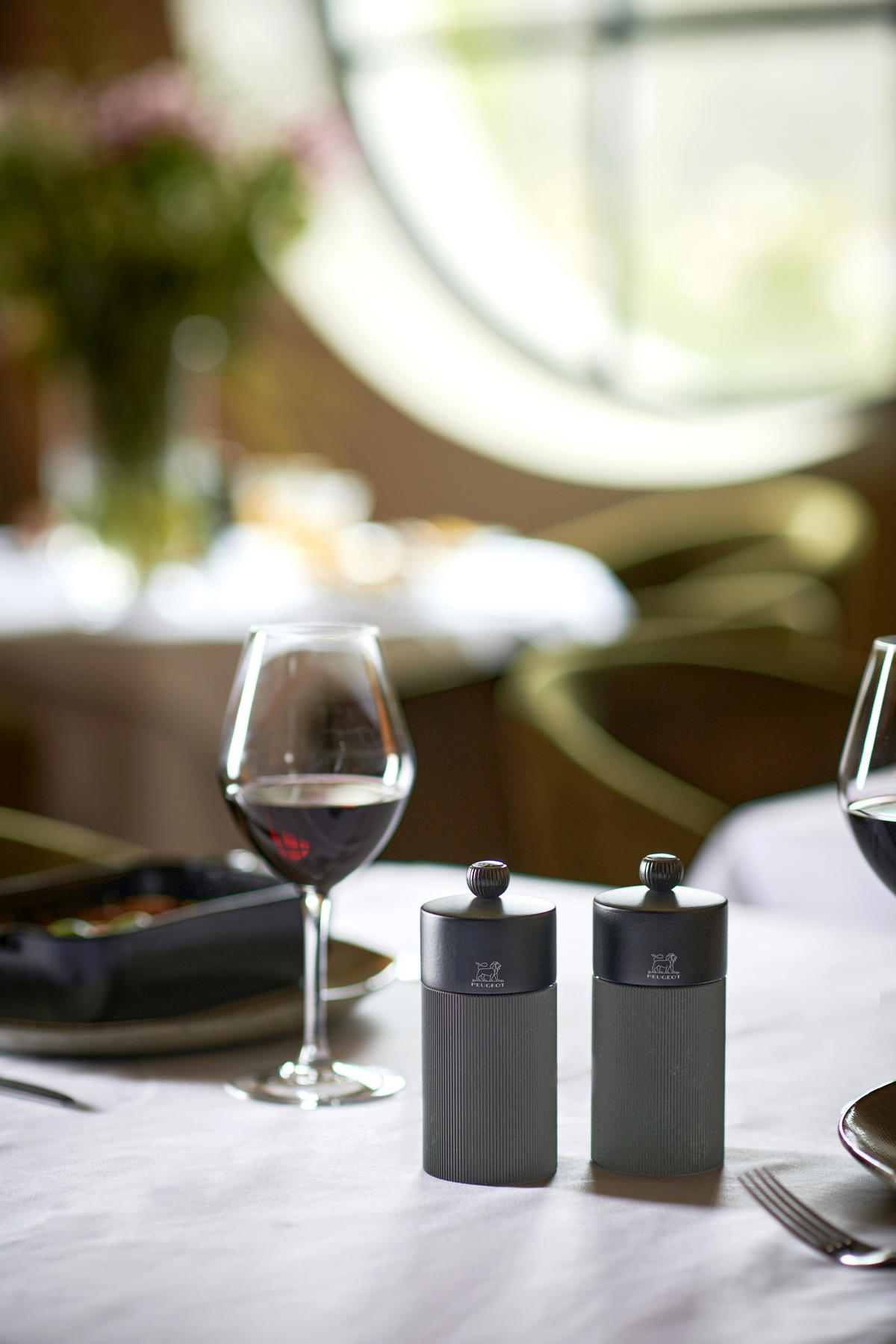 MÜHLENSET Line Night Chic 12cm Pfeffer- & Salzmühle Aluminium Schwarz Stahlmahlwerk - Schwarz, Metall (10.4/12/5.2cm) - PEUGEOT