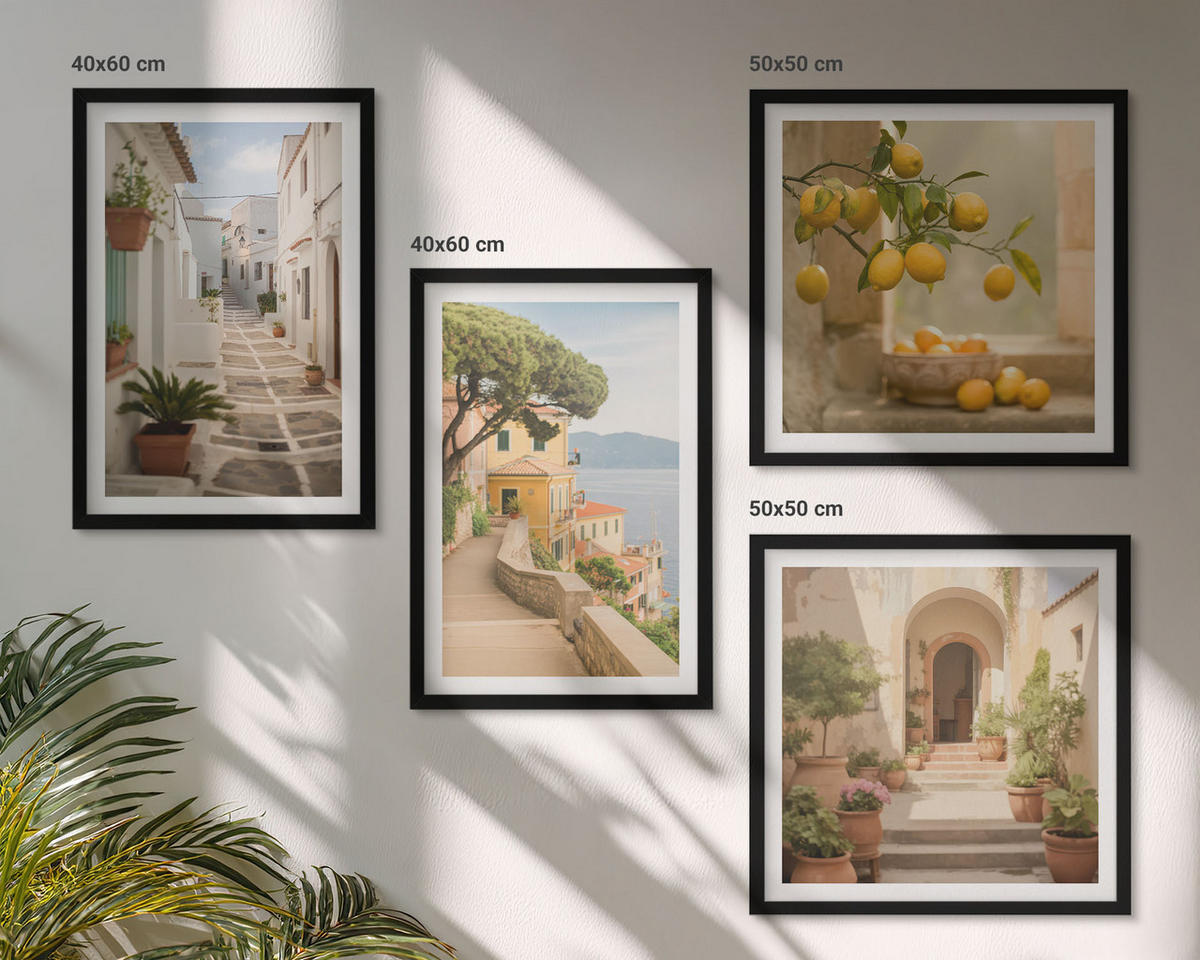 BILDER SET 4er Set - 50x50 cm & 40x60 cm Schwarzer Rahmen - Zitrusbaum im Fenster am Meer - Schwarz, Kunststoff (50/50cm) - TULUP