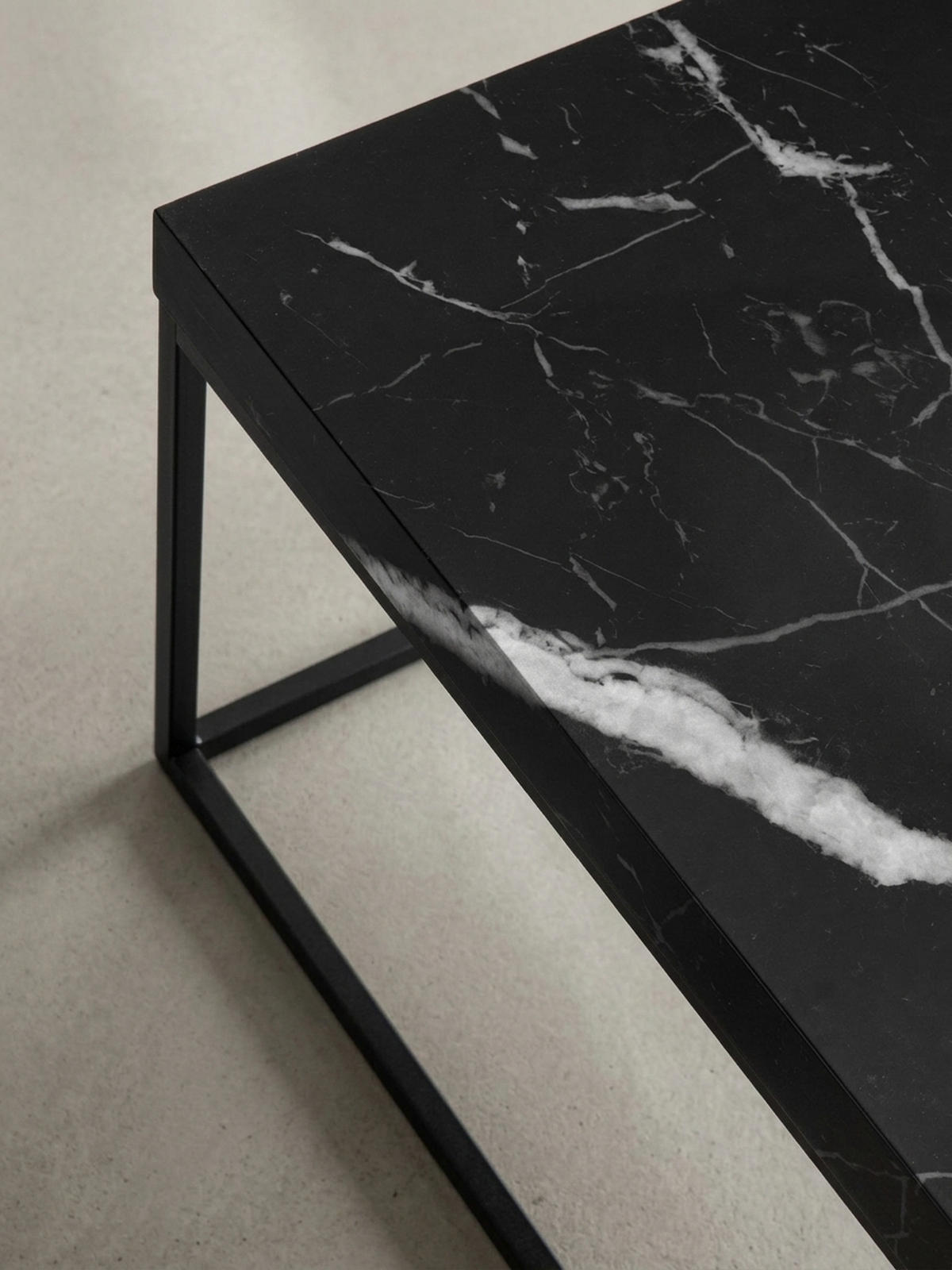 COUCHTISCH in Stein-Optik mit Metallbeinen, Modernes Design, Rechteckig, Groß, Schwarz 120x60x38 cm - Schwarz, Holzwerkstoff/Metall (60/120/38cm) - KADIMA DESIGN