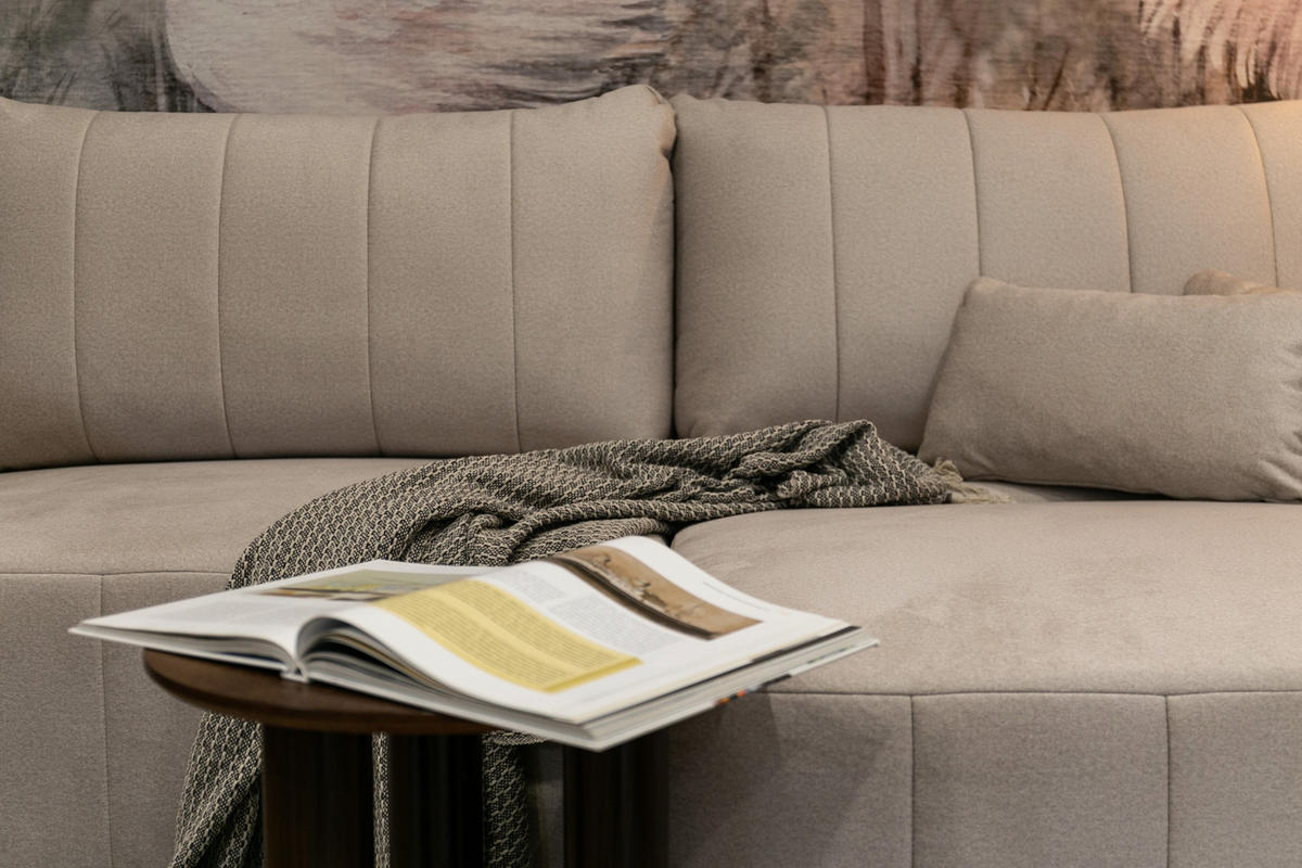 SCHLAFSOFA Pierra Cremeweiß hydrophober Samt - Creme/Schwarz, Kunststoff/Textil (215/100/112cm) - Selsey