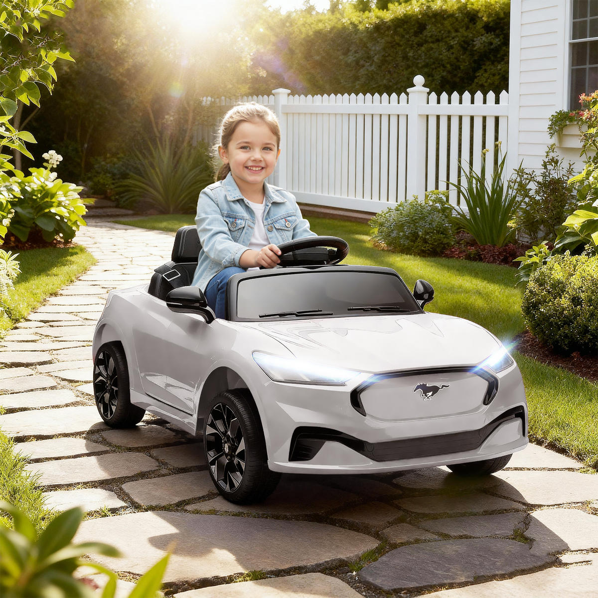 ELEKTRO-KINDERAUTO DE-13149 2 Motoren Weiß - Weiß, Kunststoff (233.68/139.7/111.76cm) - ComfortXL