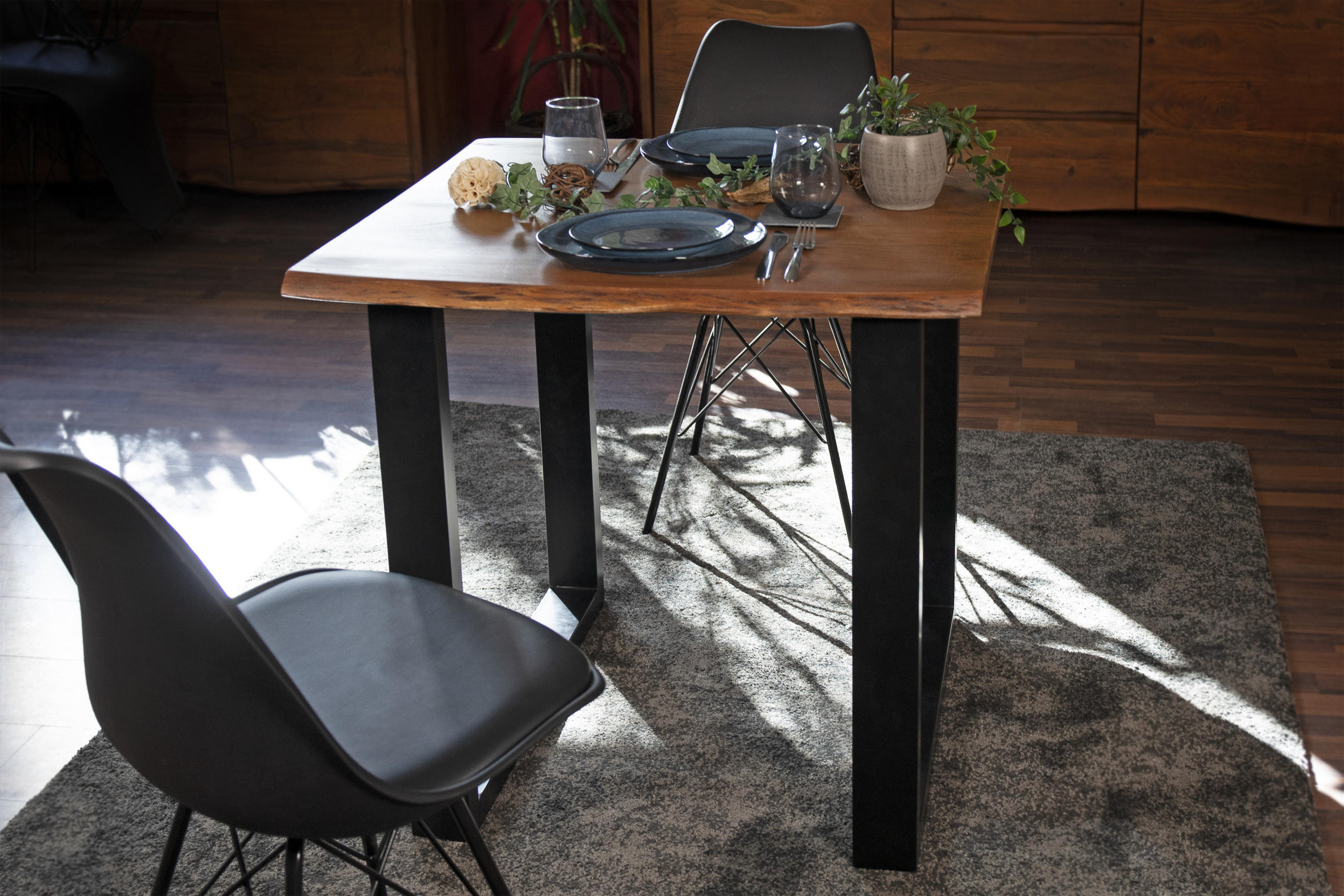 ESSTISCH MAX - Nussbaumfarben/Schwarz, Holz/Metall (80/80/77cm) - SAM