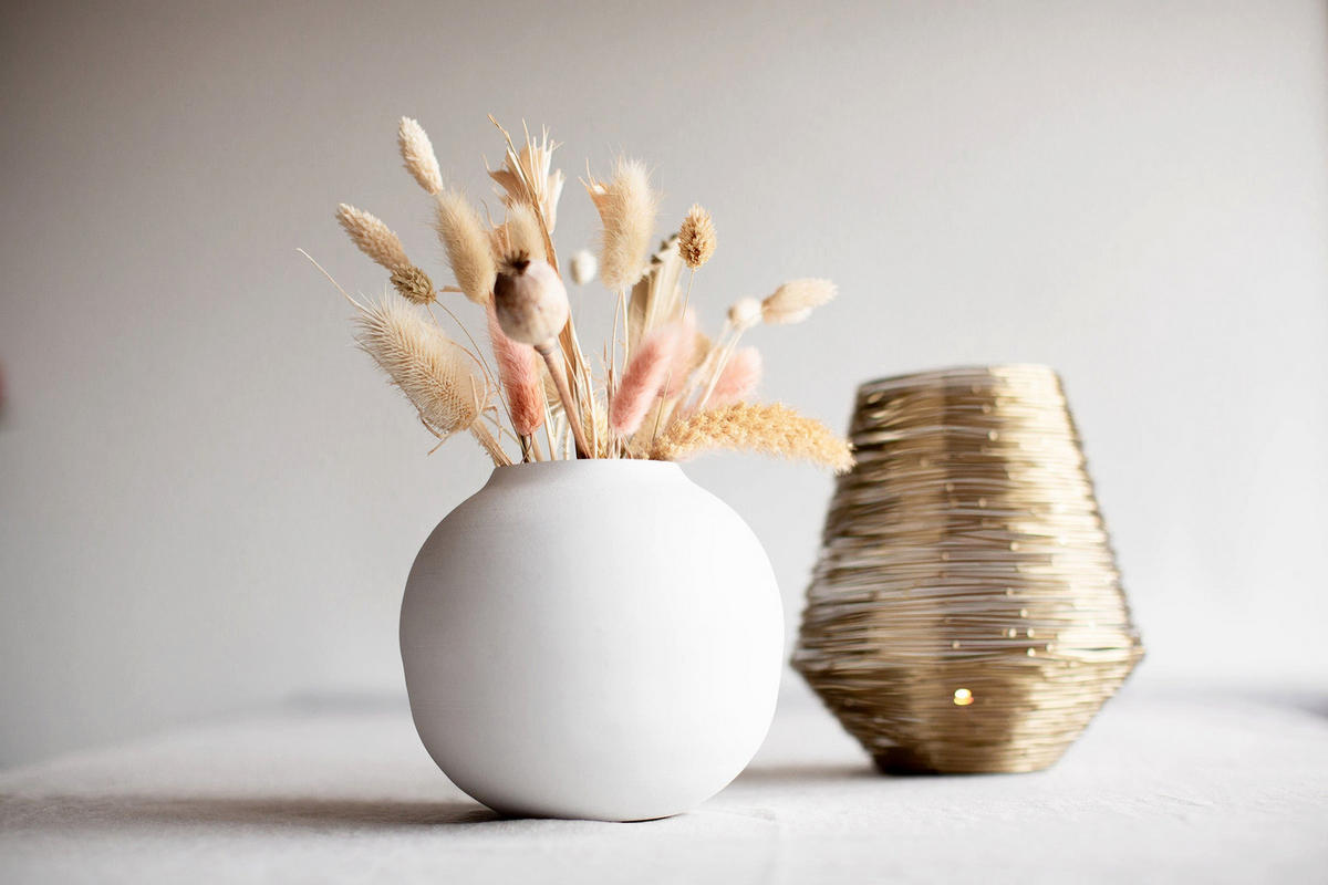 VASE Soyah aus Eisen in Weiß Ø14,5/13,5 cm - Weiß, Metall (13.5cm) - LaLe Living