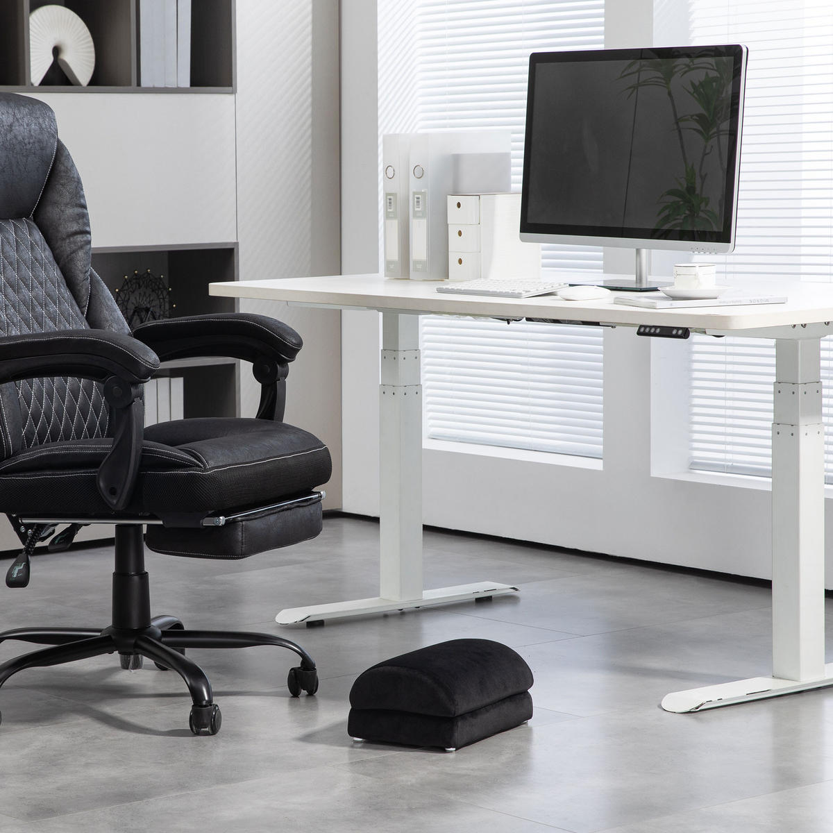 FUSSSTÜTZE Schreibtisch Fußablage mit Anti-Rutsch-Polster, Samtoptik, für Büro - Schwarz, Kunststoff (22/15/32cm) - HOMCOM