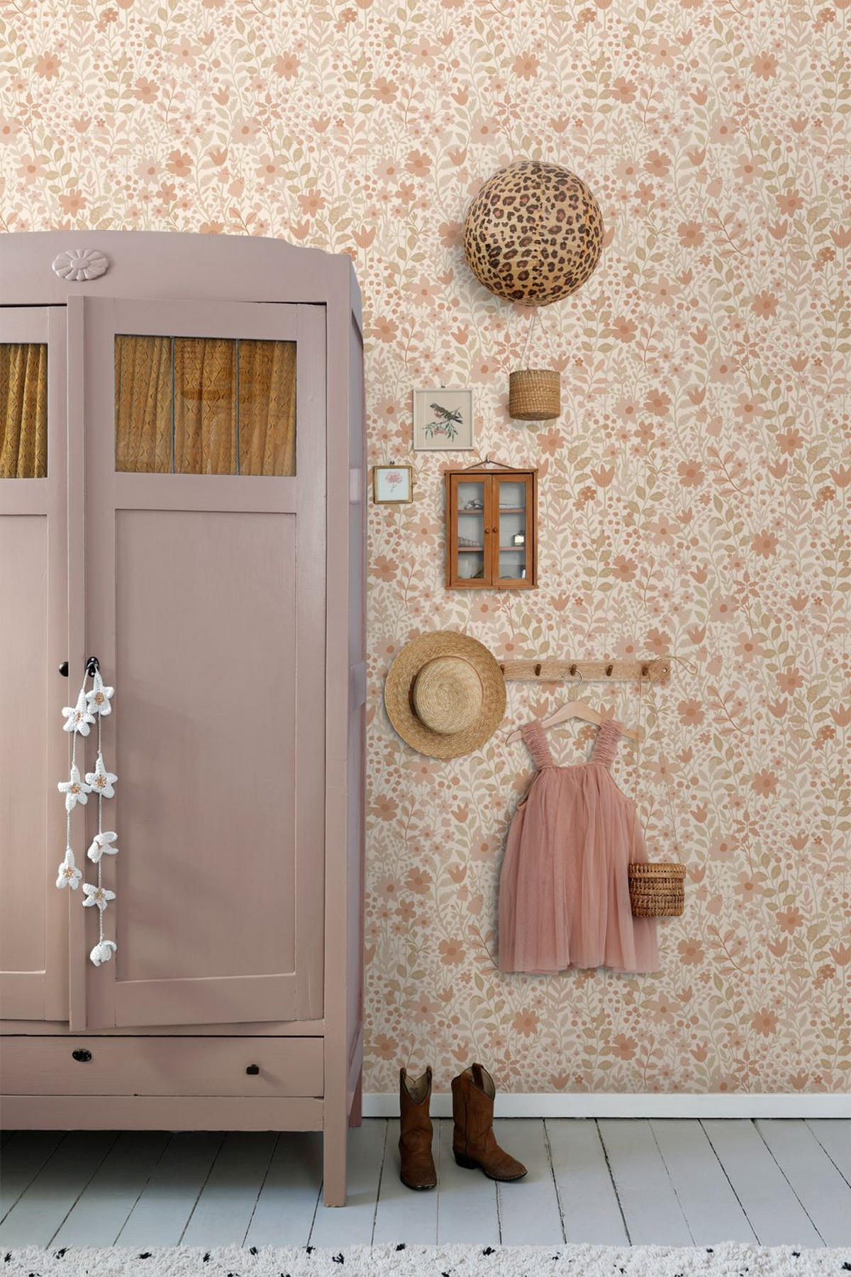 TAPETE Blumen 50 x 900 cm - Pink, Papier (50/900cm) - ESTAhome