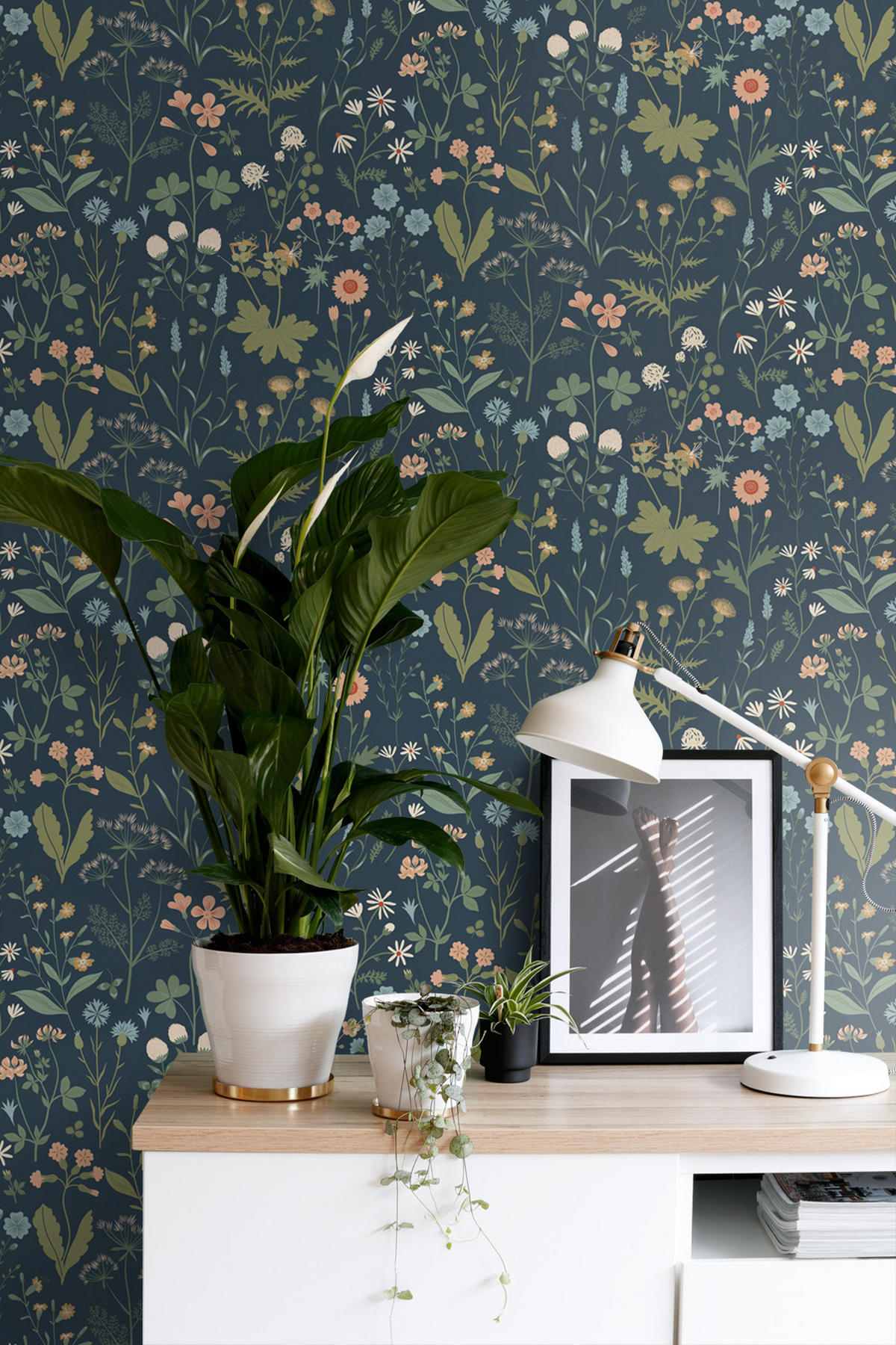 TAPETE Feldblumen 53 cm x 10.05 m - Blau, Papier (53/1000cm) - ESTAhome