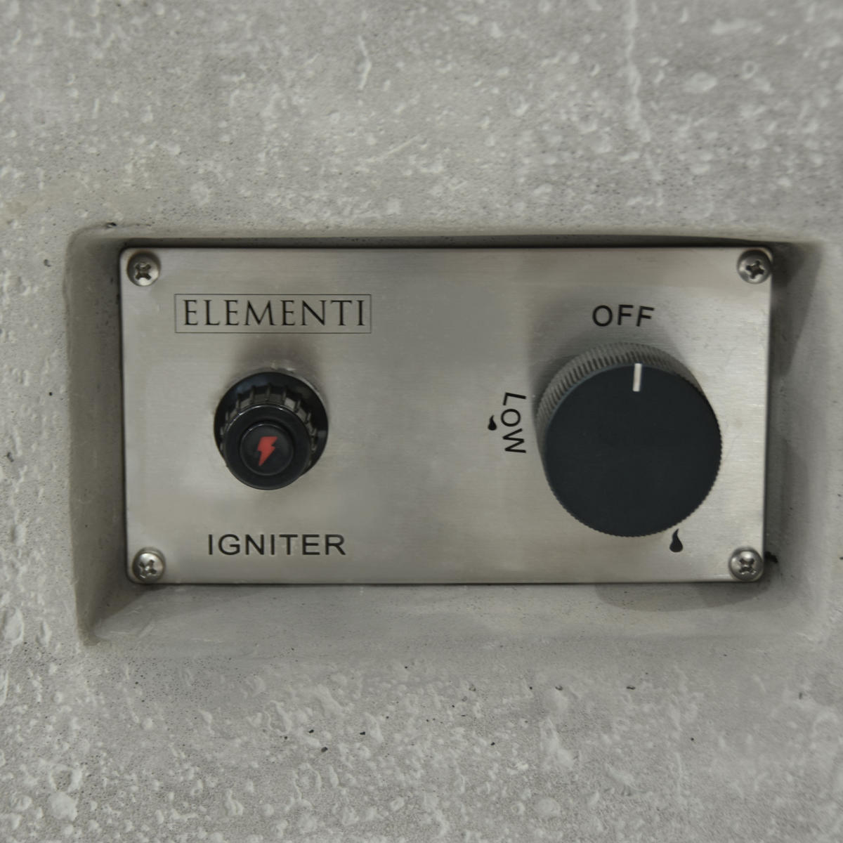 FEUERTISCH Metropolis Gasfeuerstelle aus GF-Beton 142/81/35 cm - Hellgrau, Naturmaterialien (81/35/142cm) - Elementi