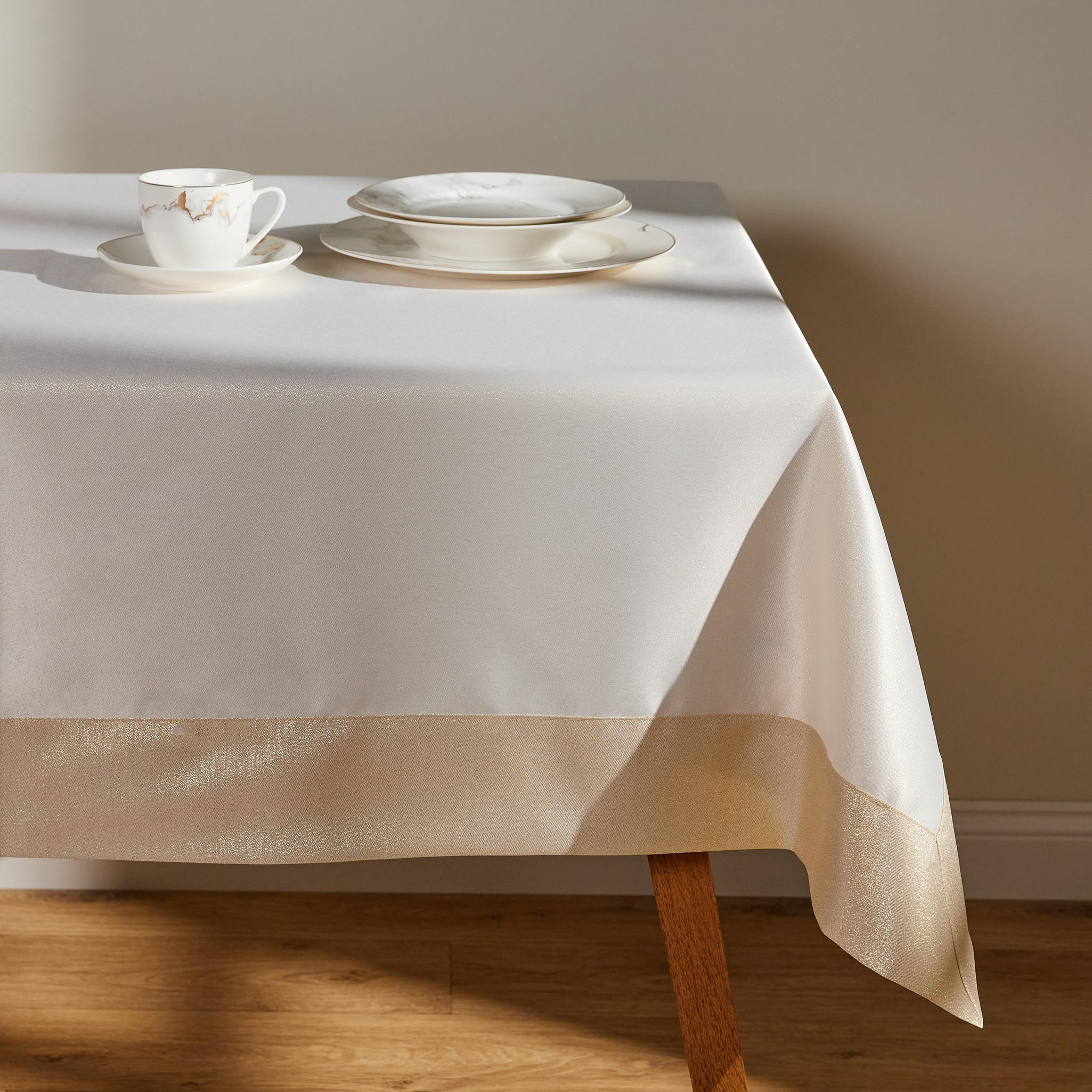 TISCHDECKE Kholio - Goldfarben, Textil (220/150/1cm) - home&you