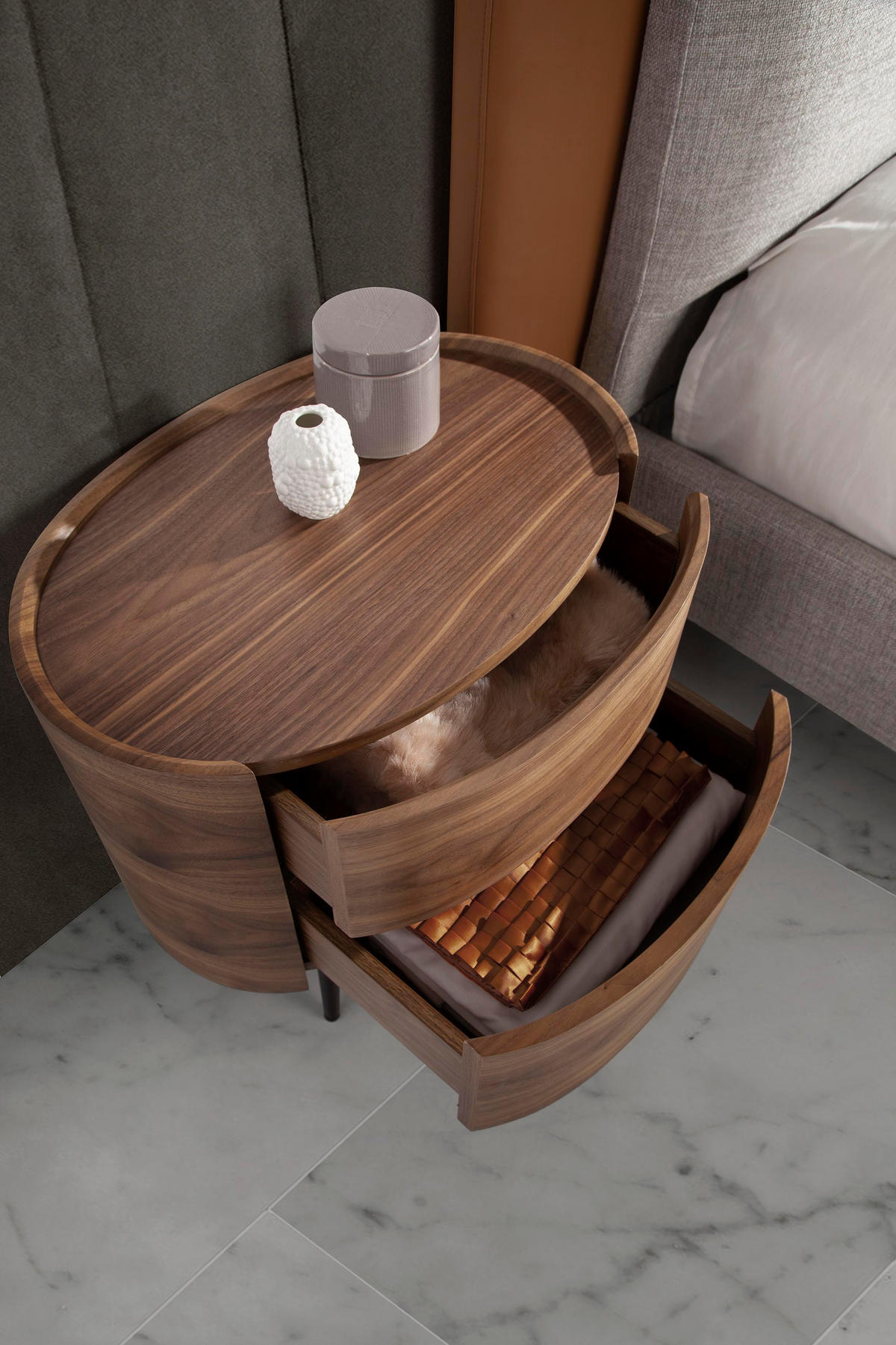 NACHTTISCH Nussbaum und schwarzer Stahl - Multicolor/Schwarz, Holz/Holzwerkstoff (60/60/42cm) - ANGEL CERDA