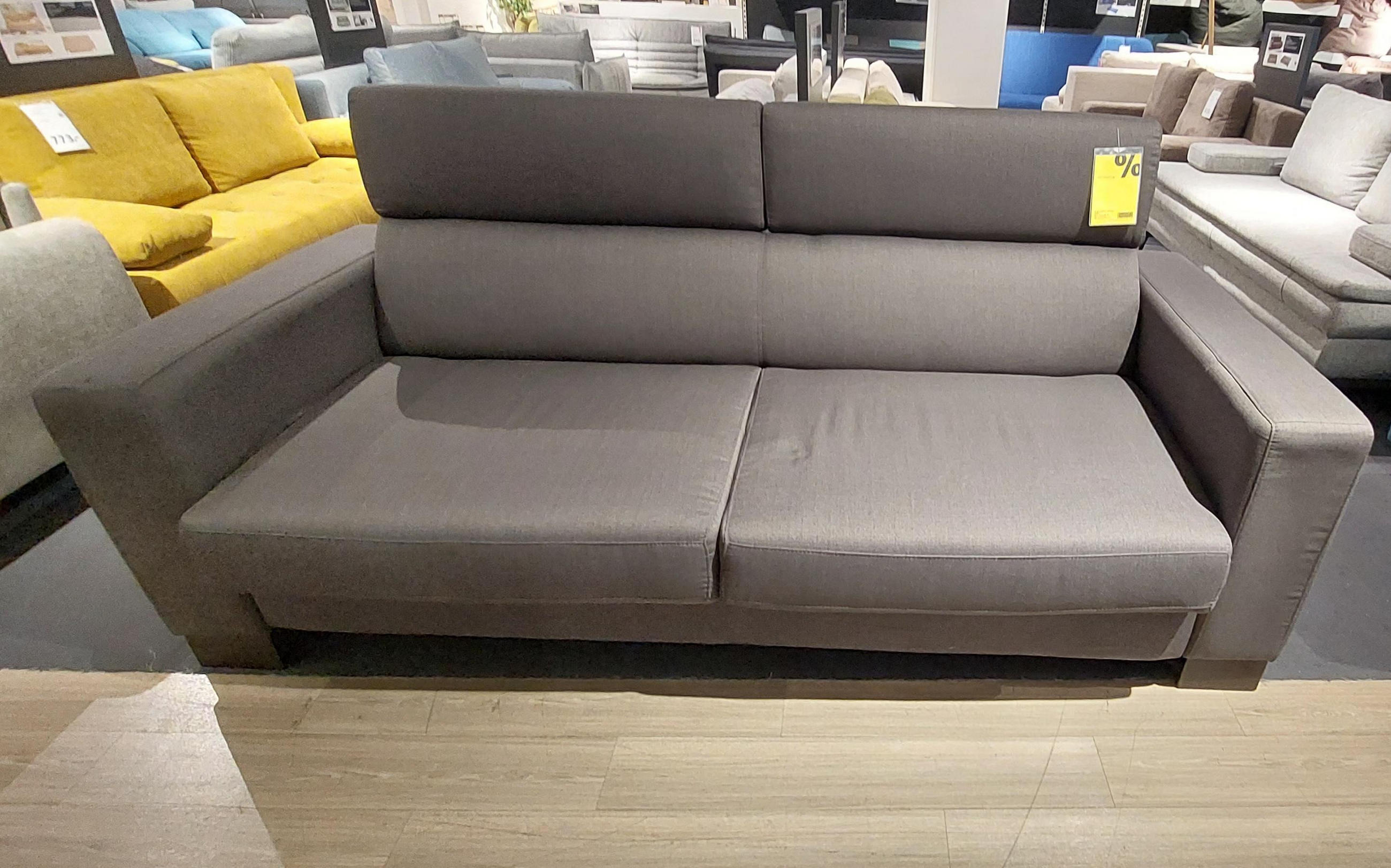 ZOFA S POSTELJNO FUNKCIJO ARIELLA - Novel