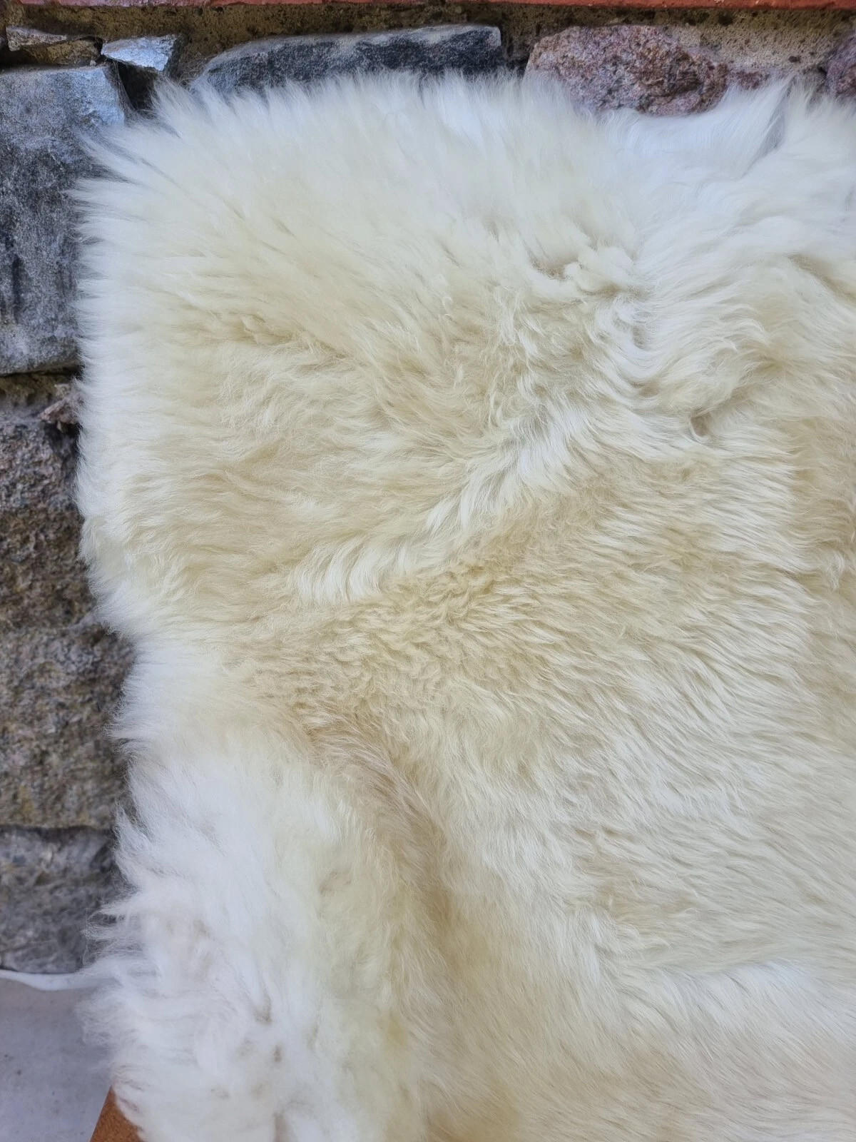 SCHAFFELL Premium Lammfell Natur ungeschoren weiche Wolle Vegetable gegerbt ca. 105 cm - Weiß Hochglanz, Fell (55/105cm) - Provellus