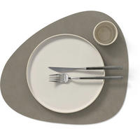 PLATZSET TISCHSETS Nupo - Leder - Flintgrau - Curved - Abwaschbar - 44 x 37 cm - 2 Stück - Grau, Leder (44/37/2cm) - LIND DNA