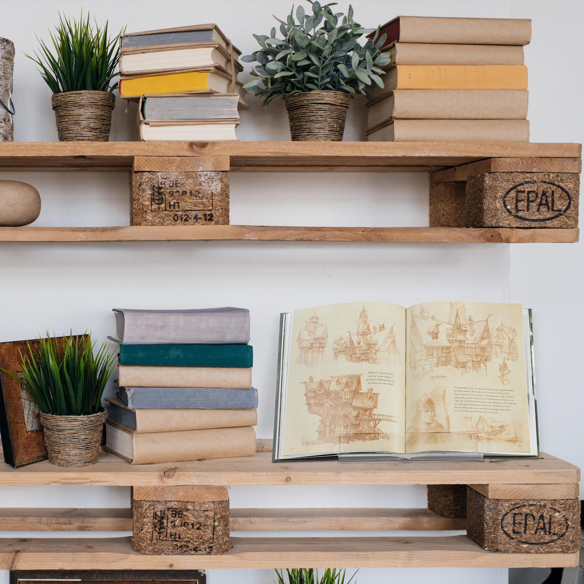 STOJAN na knihy A4 - priehľadné, plast (21/24/19cm) - Relaxdays