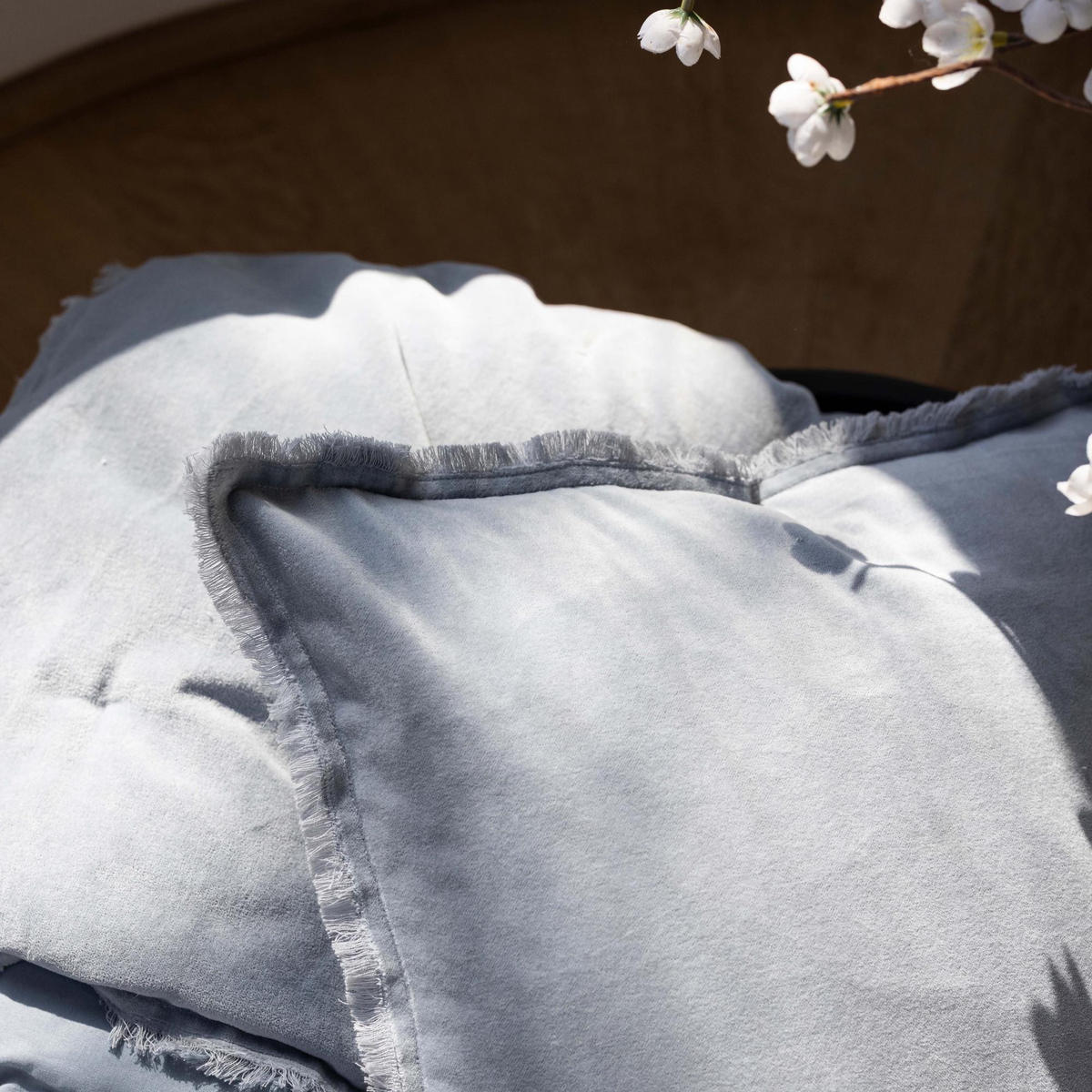 EINFARBIGES KISSEN Fara titan 45 x 45 cm - Grau, Textil (45/45cm) - Vivaraise