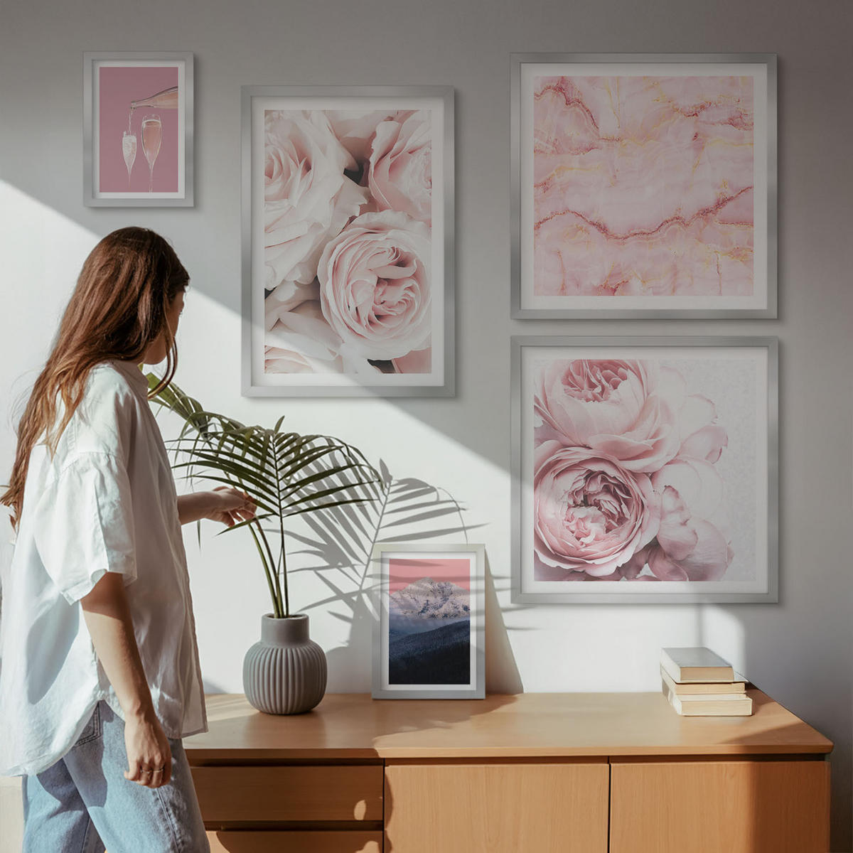 WANDBILDER 5er Set - 50x50 cm & 20x30 cm & 40x60 cm Silberner Rahmen - Eiffels Porträt einer Frau mit Rosen - Silberfarben, Kunststoff (40/60cm) - ArtPrintCave