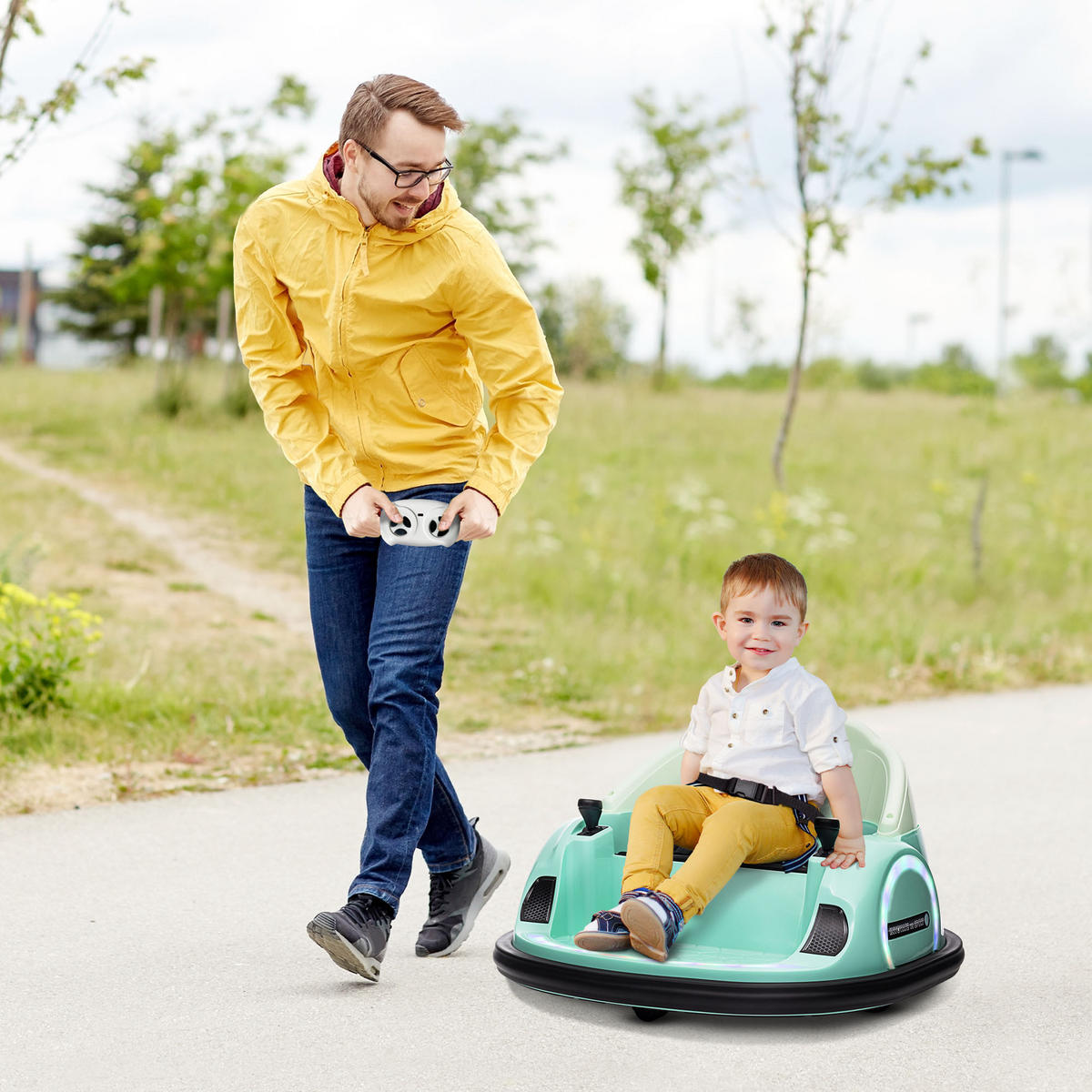 12V Kinder Autoscooter mit 2,4 G Fernbedienung, Elektro Bumper mit Musik - Grün, Kunststoff (66.5/64.5/39cm) - AIYAPLAY